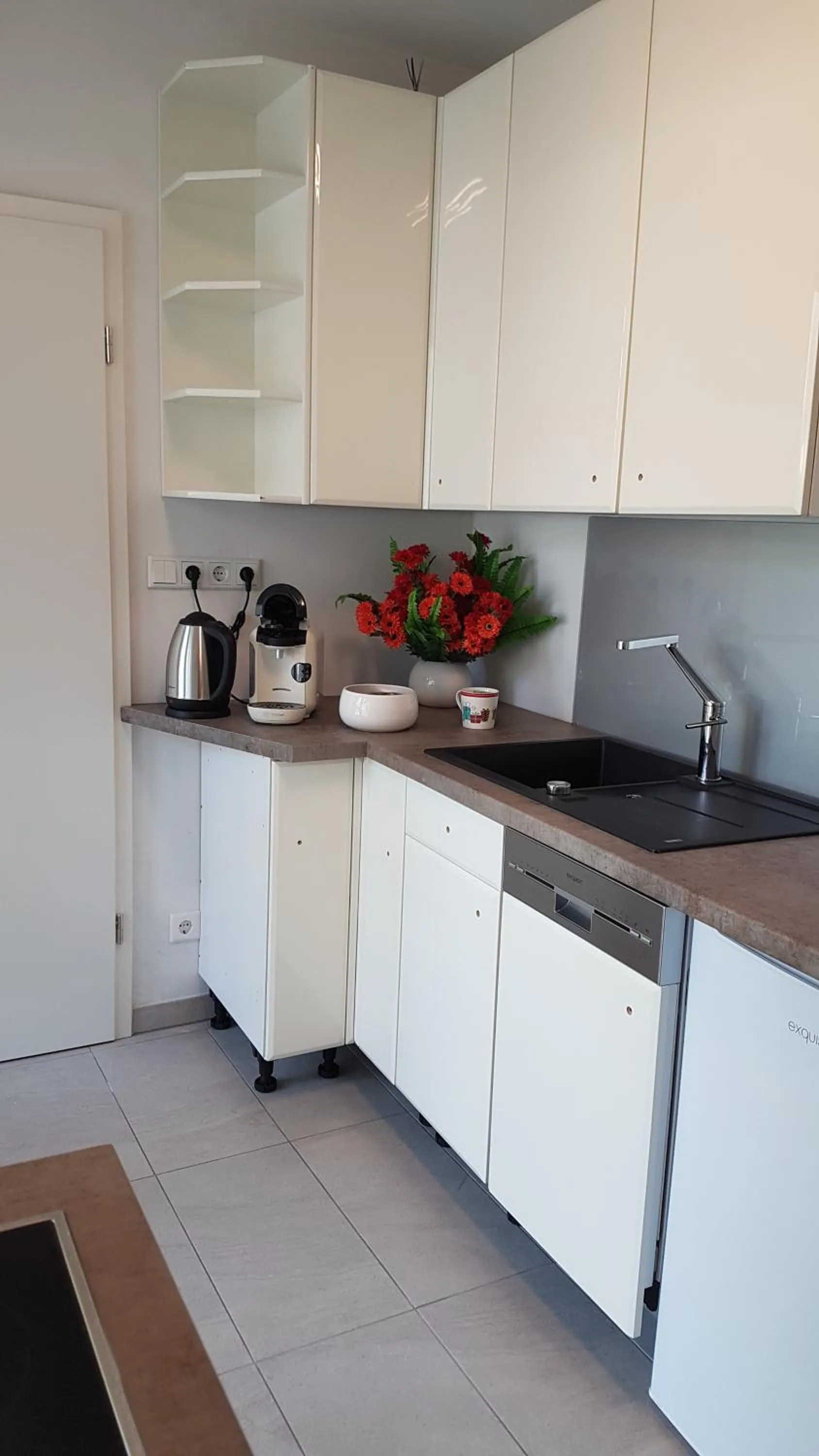 Kitchen or kitchenette in gemütliches großzügiges Appartement Steinbreche barrierefrei