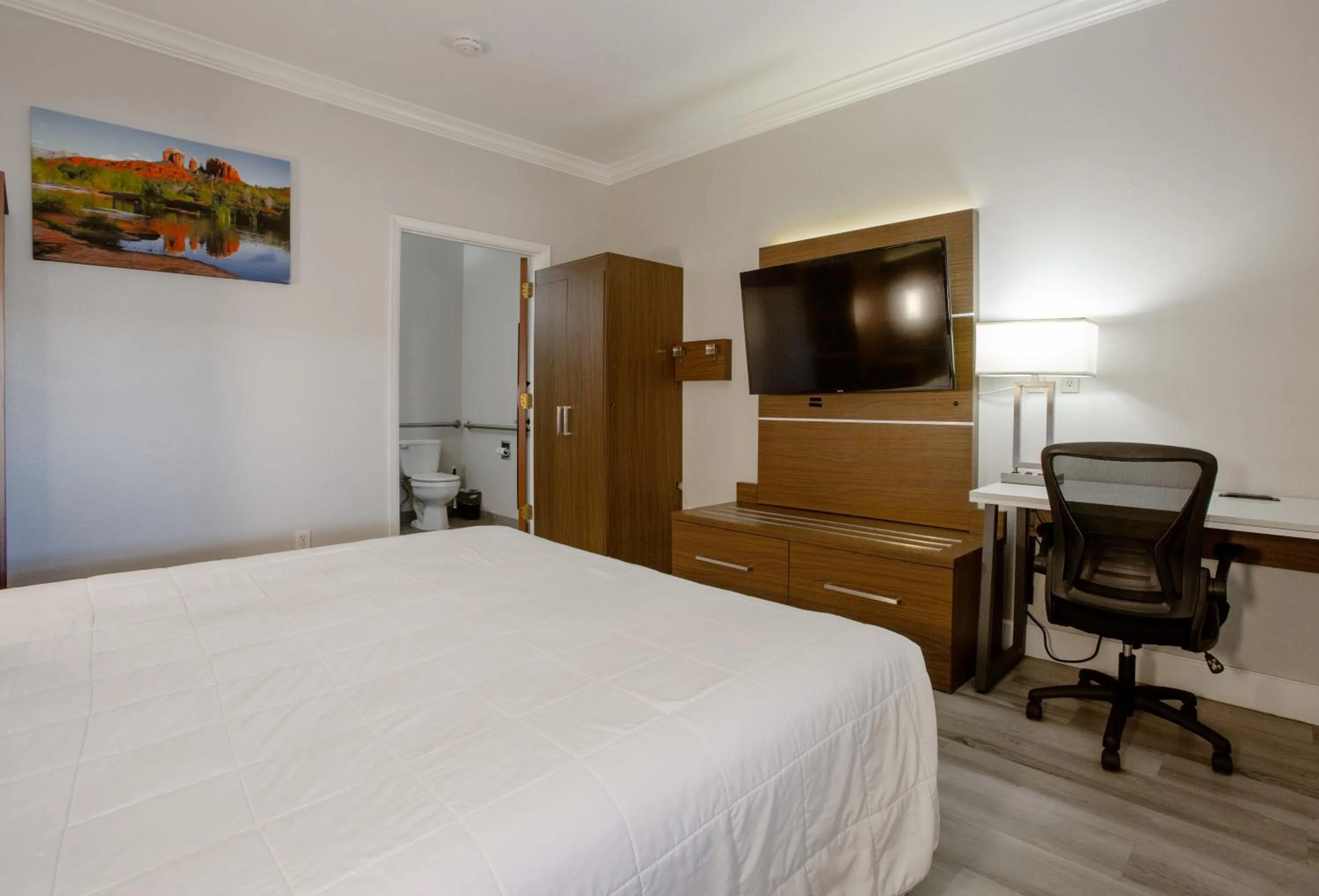 Bed in Wildflower Inn at Bell Rock