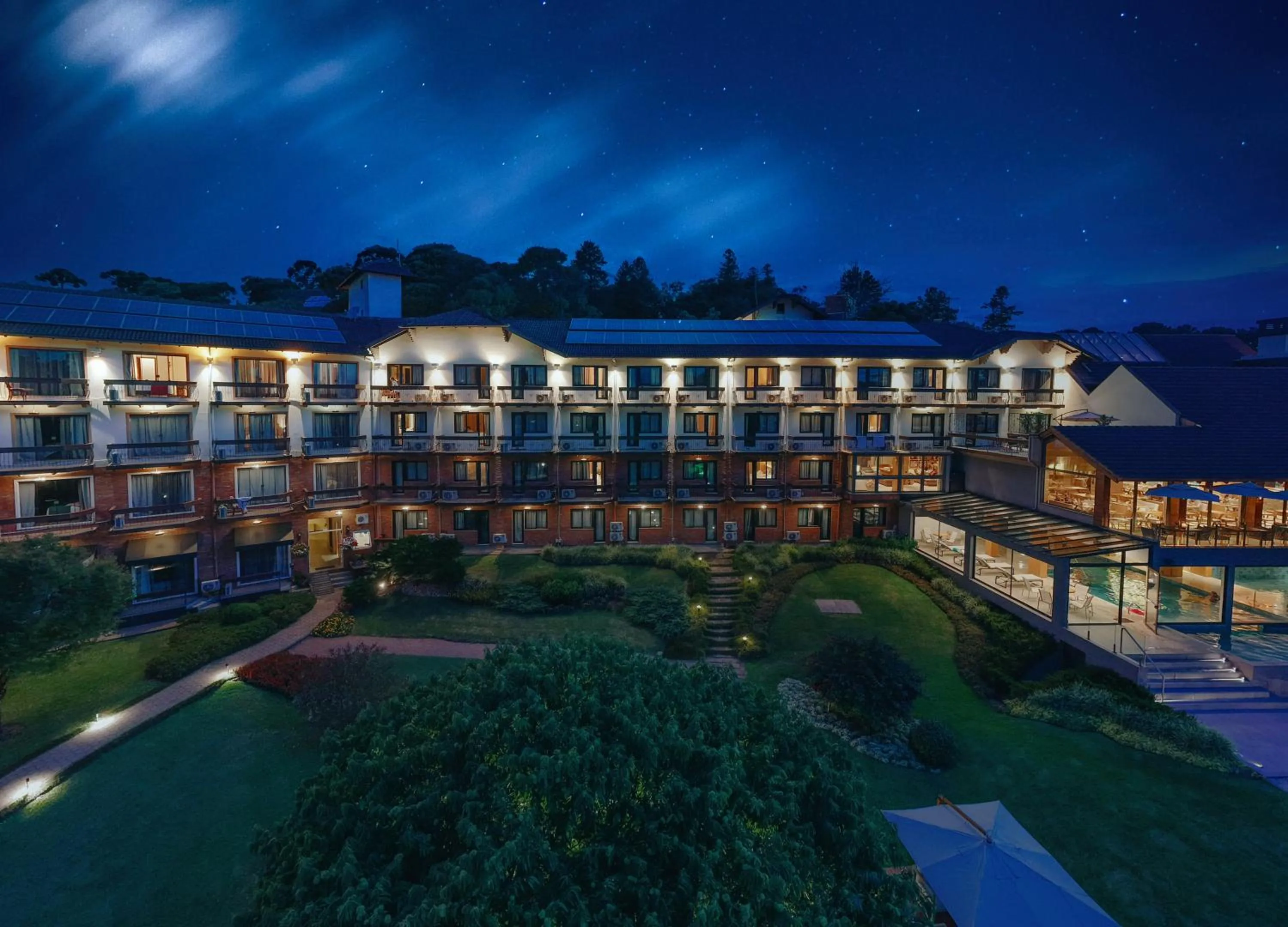 Property building in Hotel Alpestre