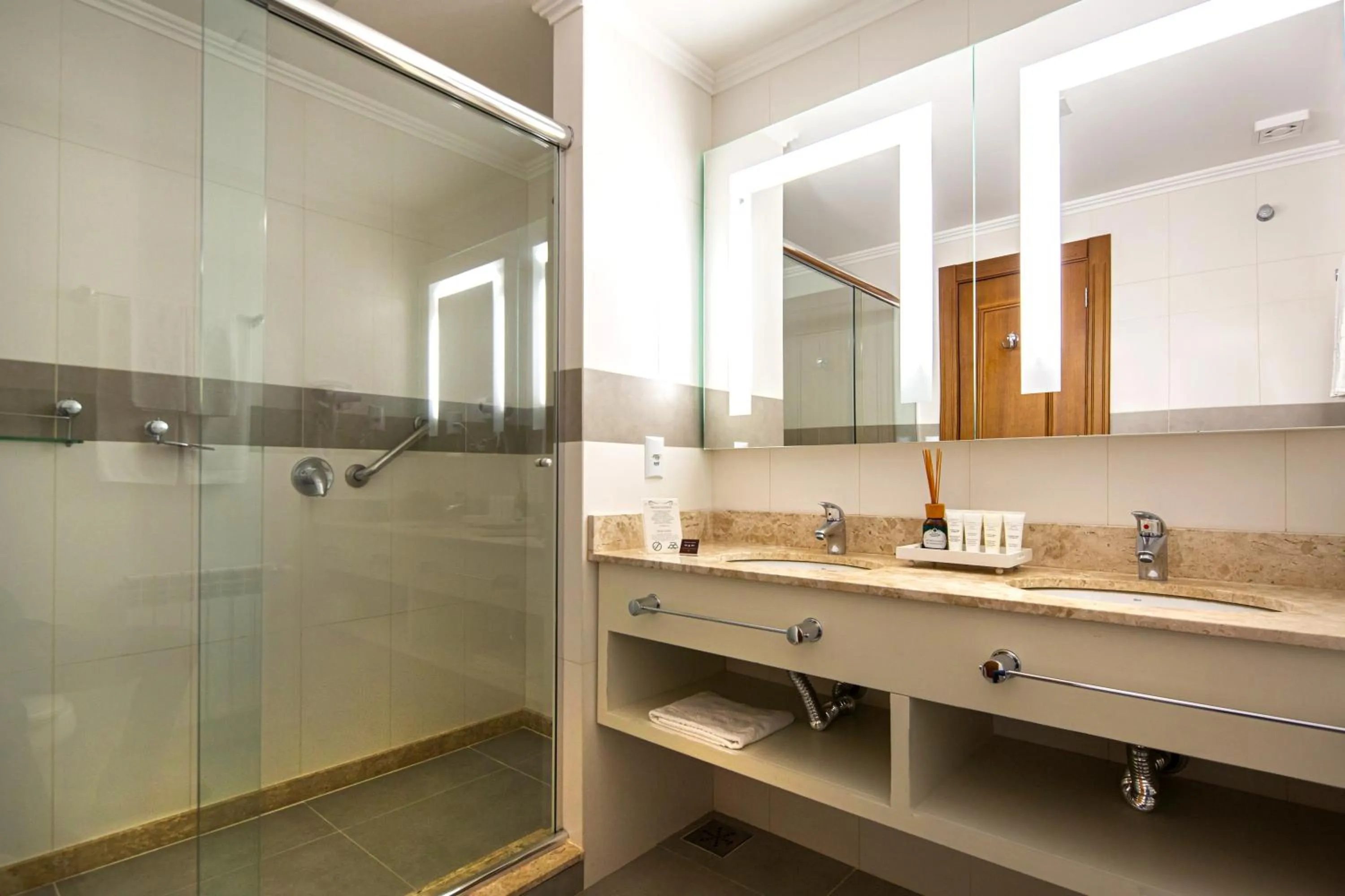 Bathroom in Hotel Alpestre