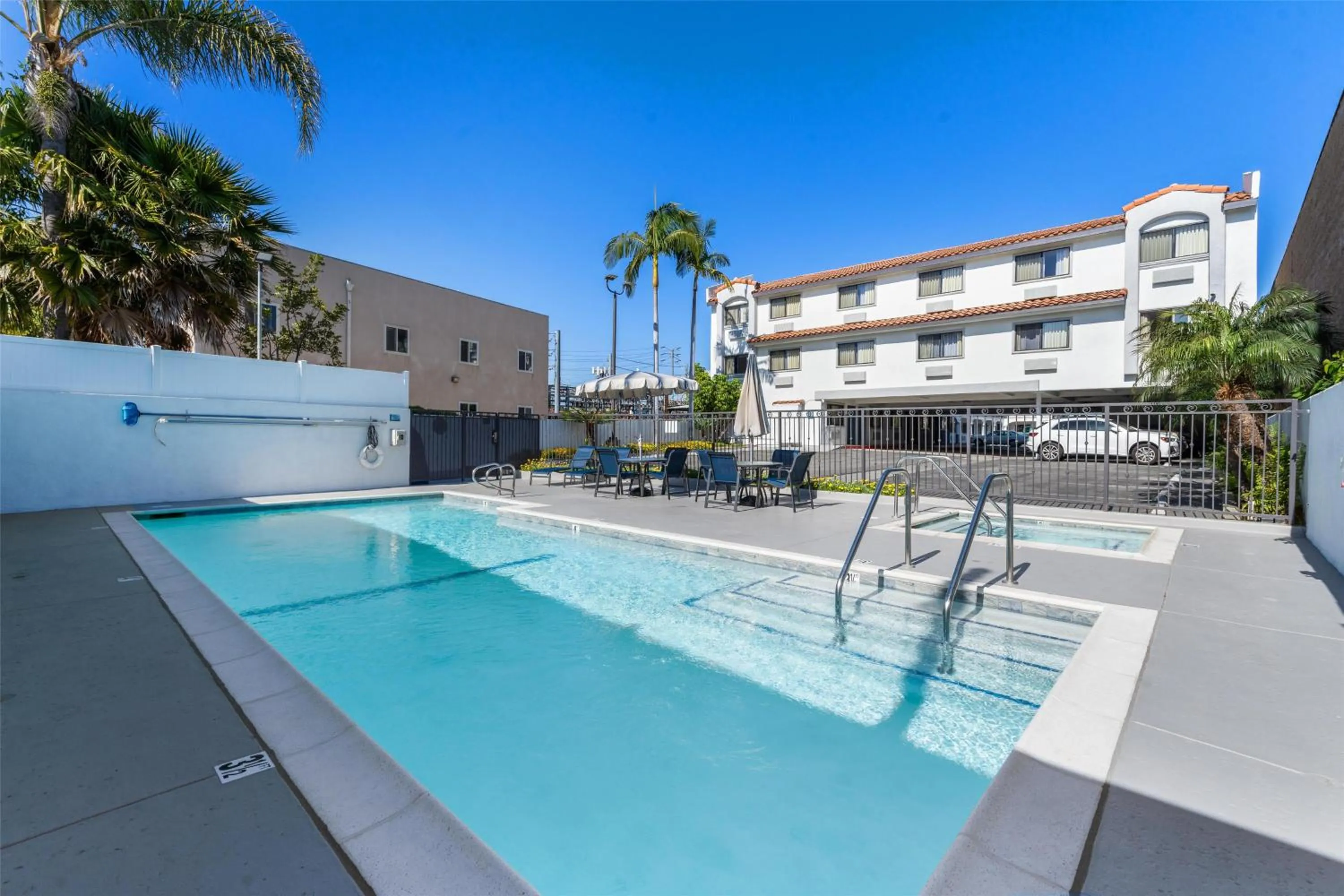 Pool view in Best Western Los Alamitos Inn & Suites