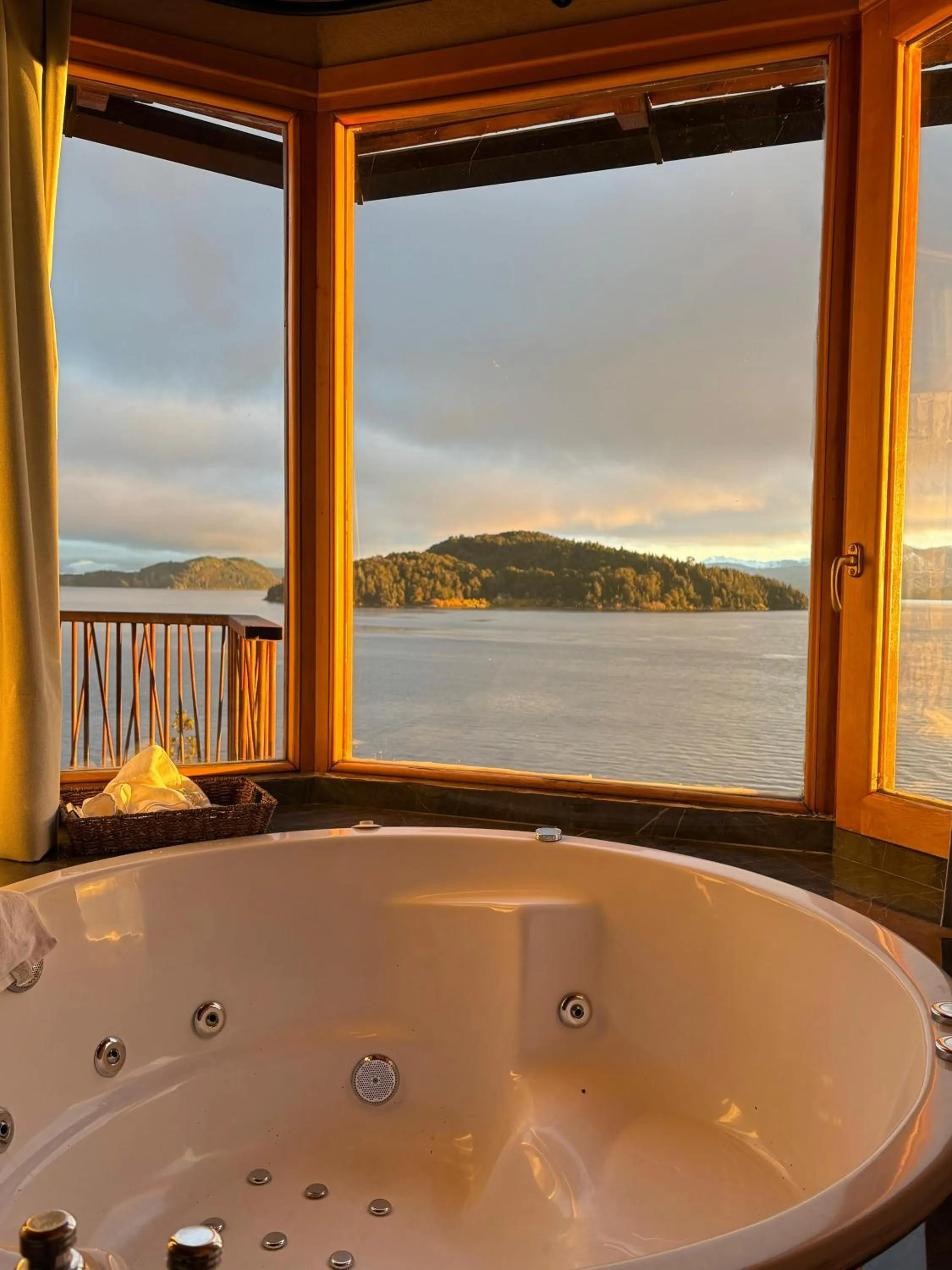 Lirolay Suites - Apart Hotel