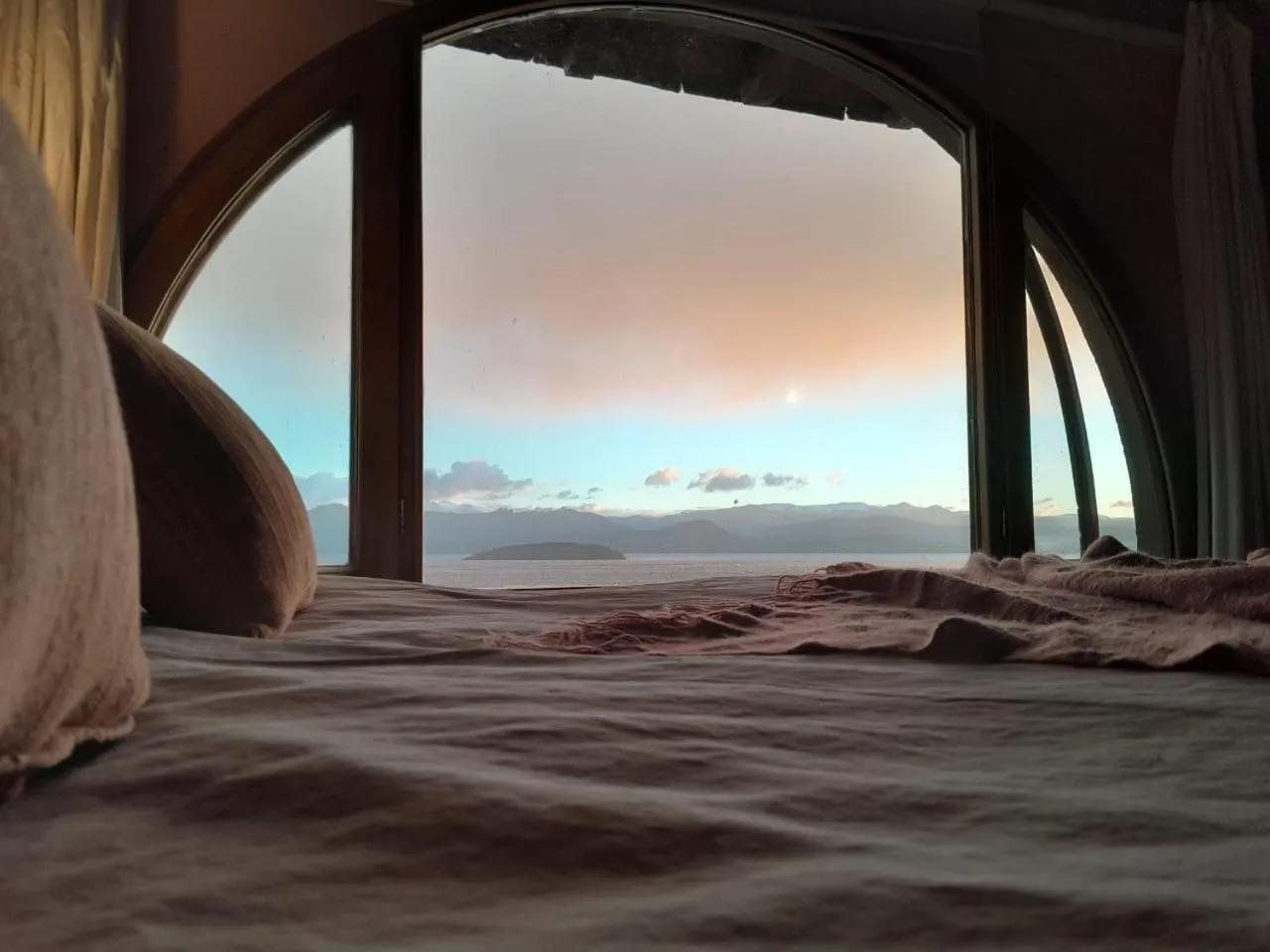 Bed in Lirolay Suites - Apart Hotel