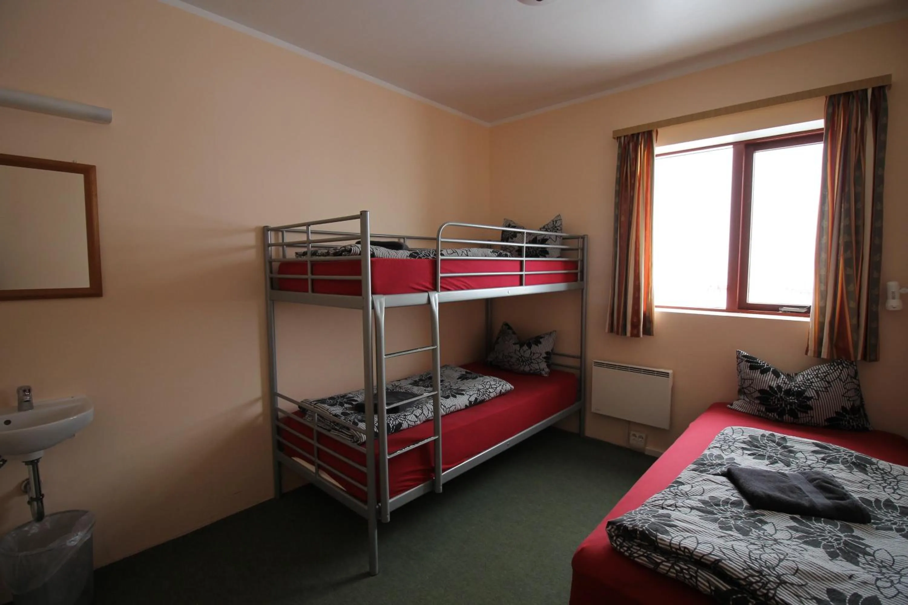 Photo of the whole room, Bed in Hvoll Hostel