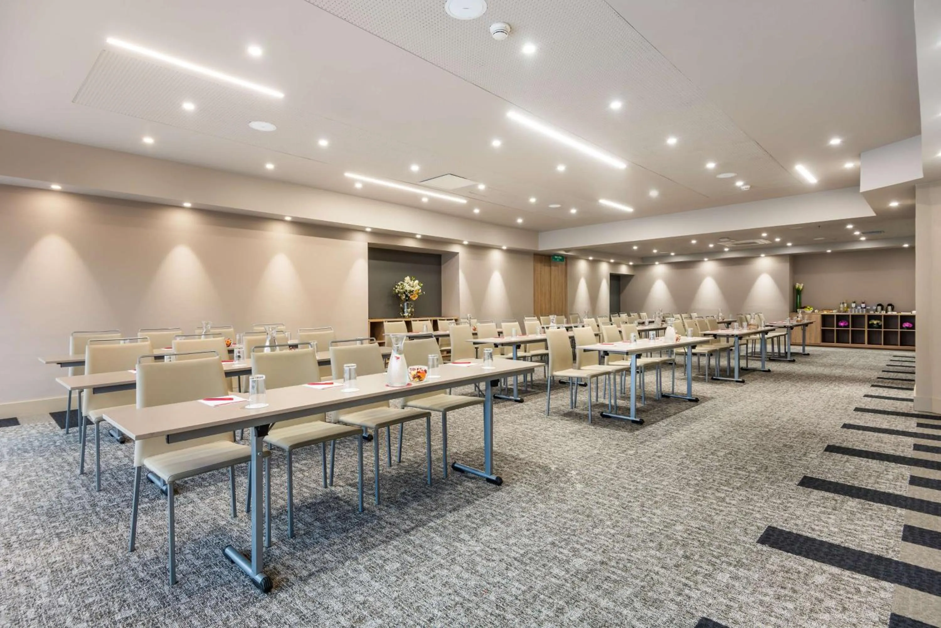 Meeting/conference room in NH Collection Bogota WTC Royal
