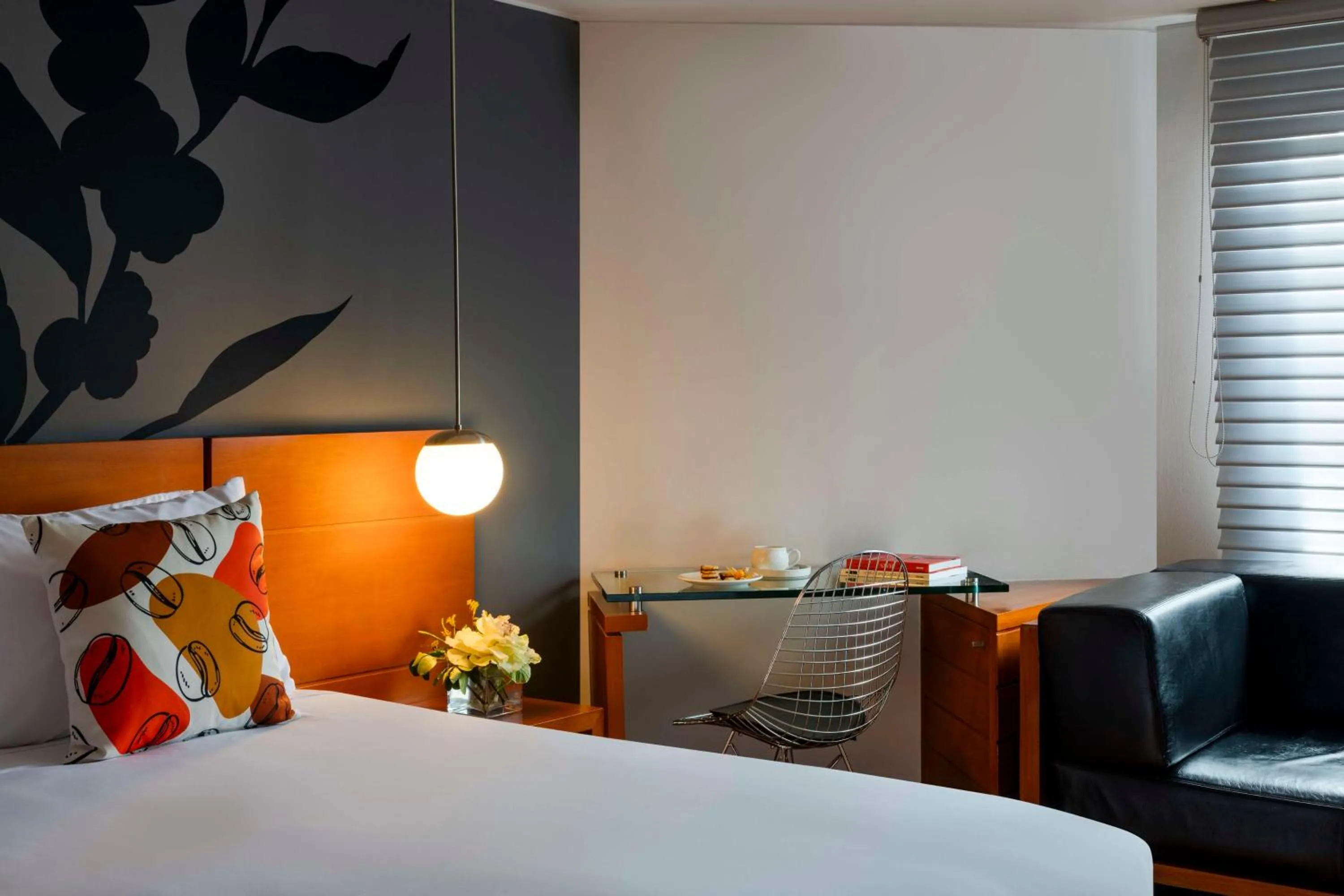 Bedroom, Bed in Avani Royal Zona T Bogotá Hotel