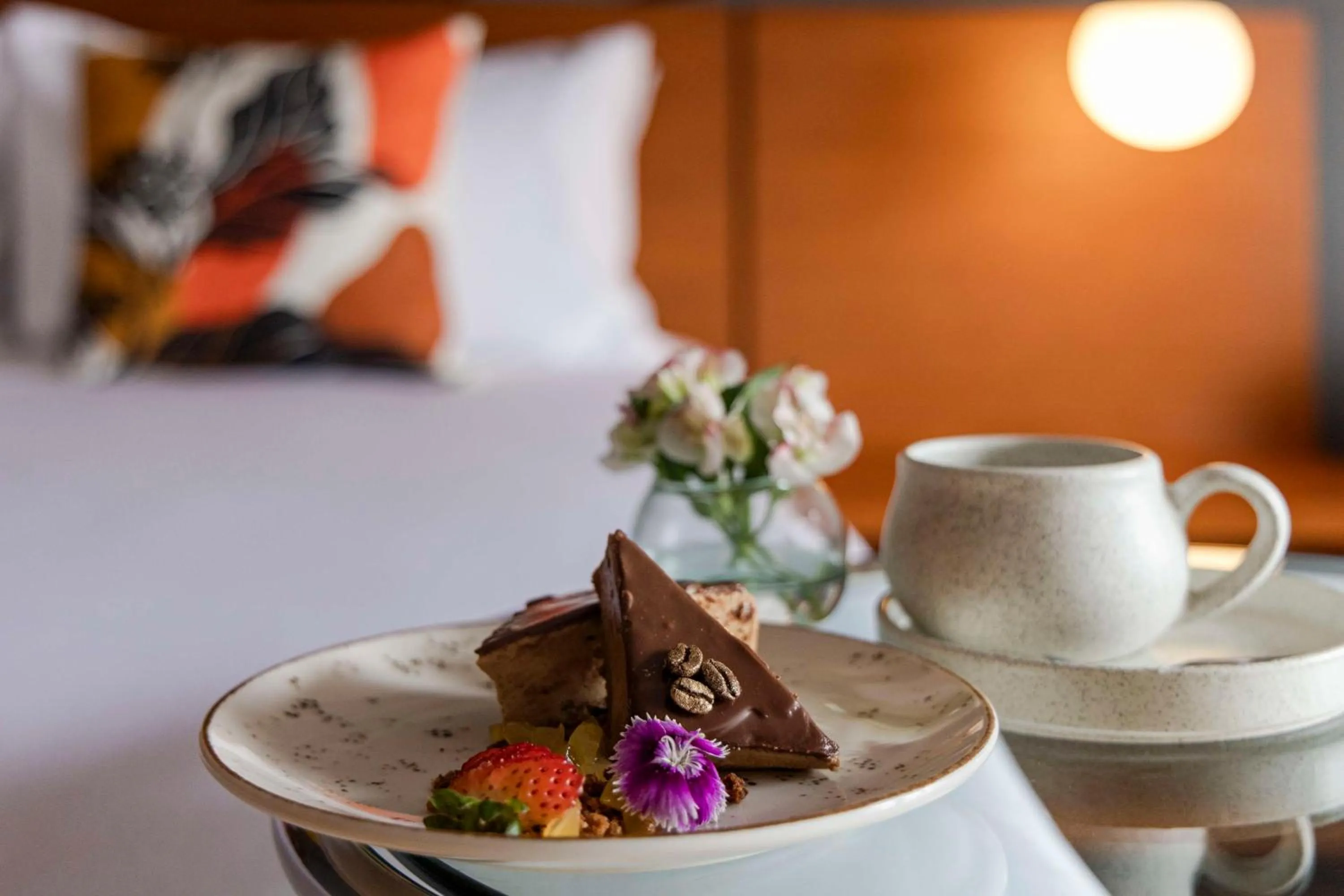 Food and drinks in Avani Royal Zona T Bogotá Hotel