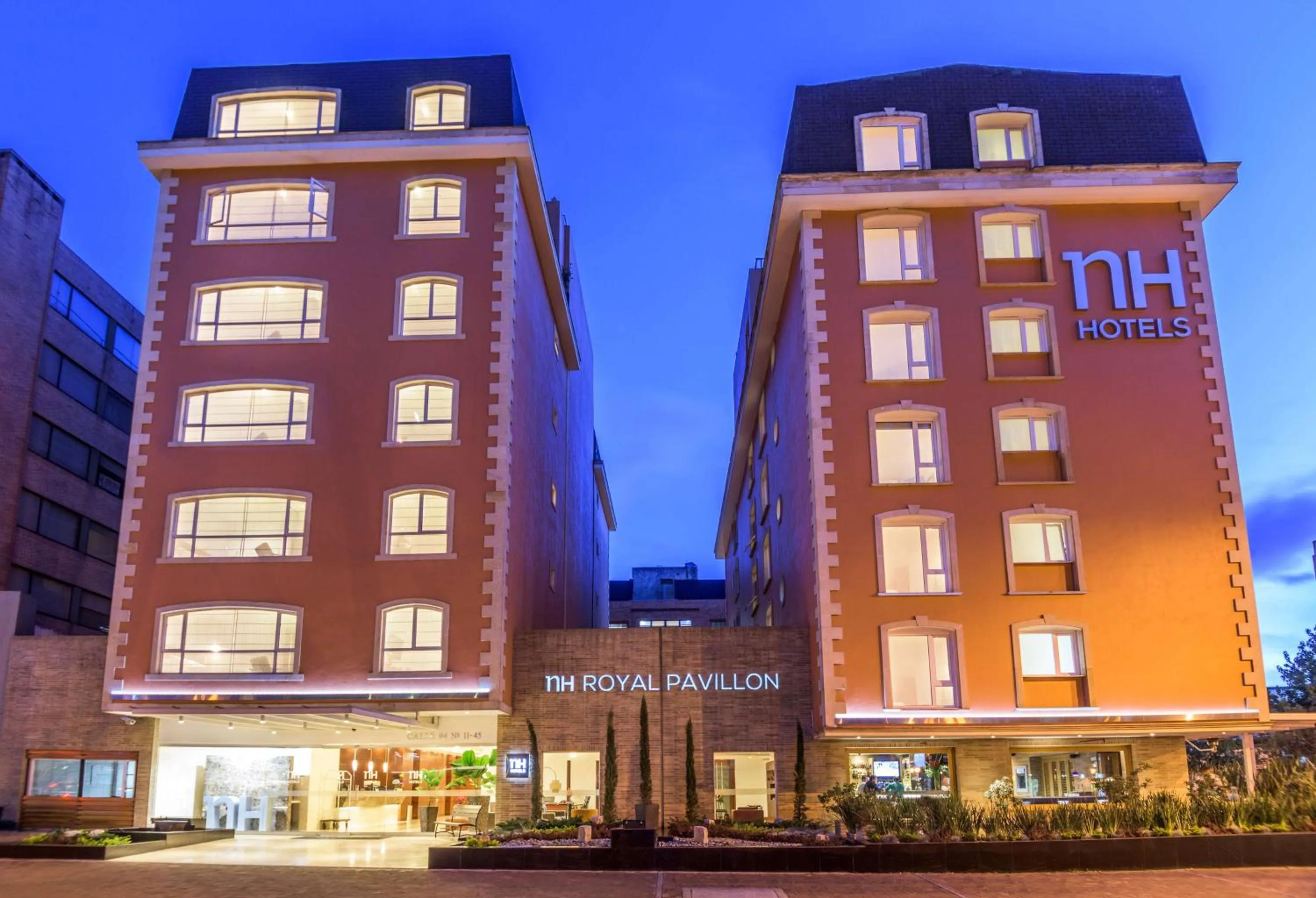 Property building in NH Bogota Pavillon Royal