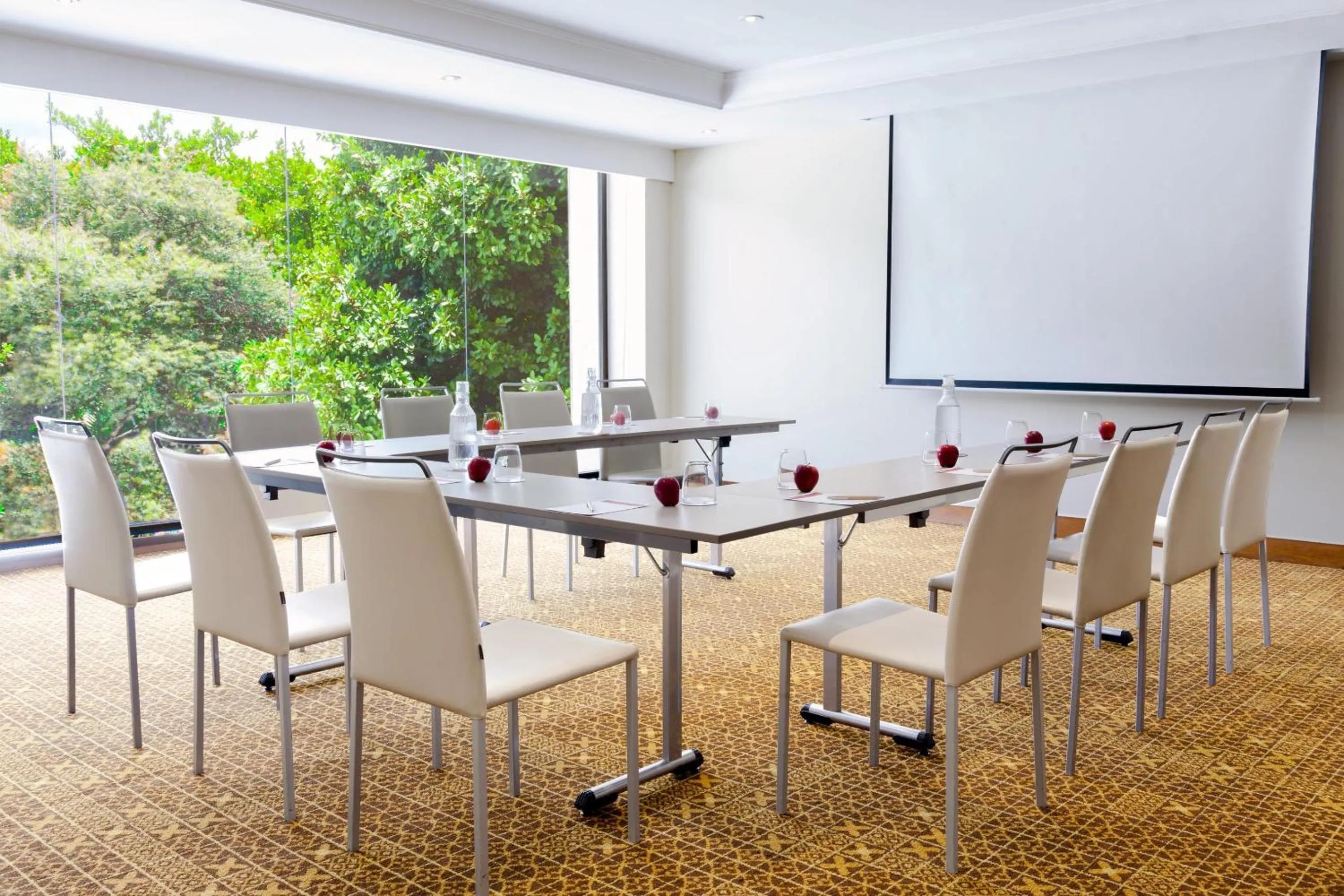 Meeting/conference room in NH Collection Bogotá Royal Teleport