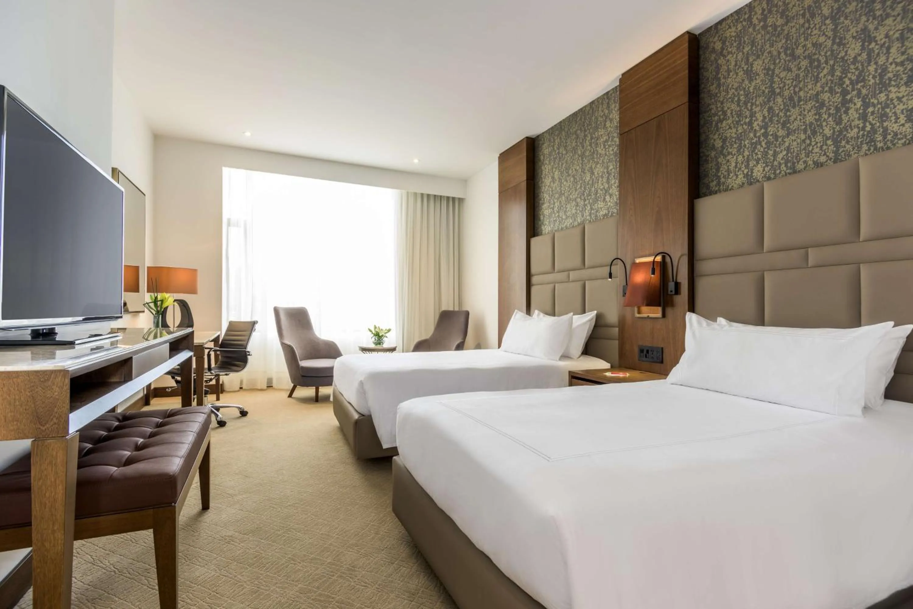 Photo of the whole room, Bed in NH Collection Bogotá Royal Teleport