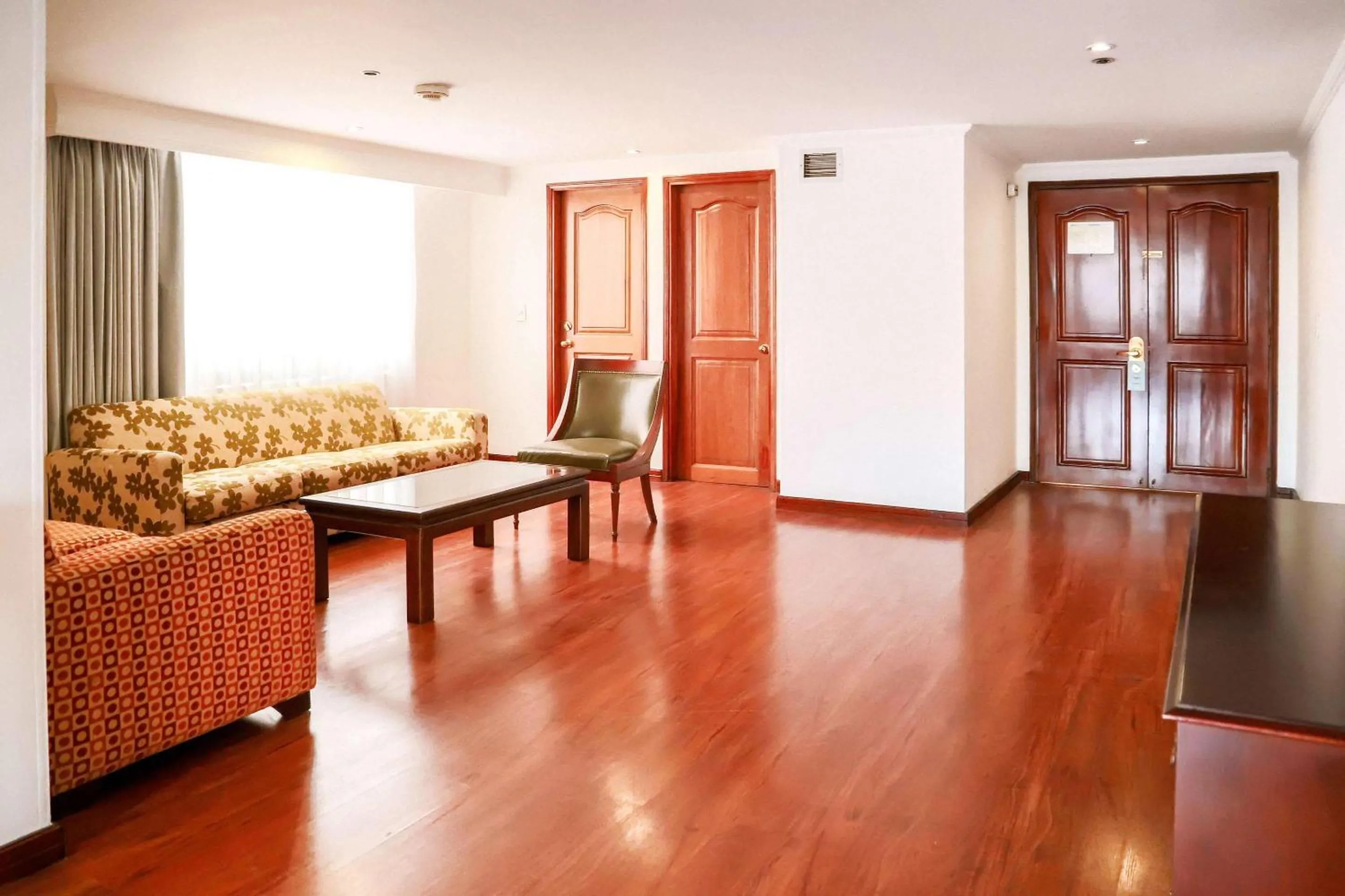 Bedroom in Radisson Bogota Metrotel