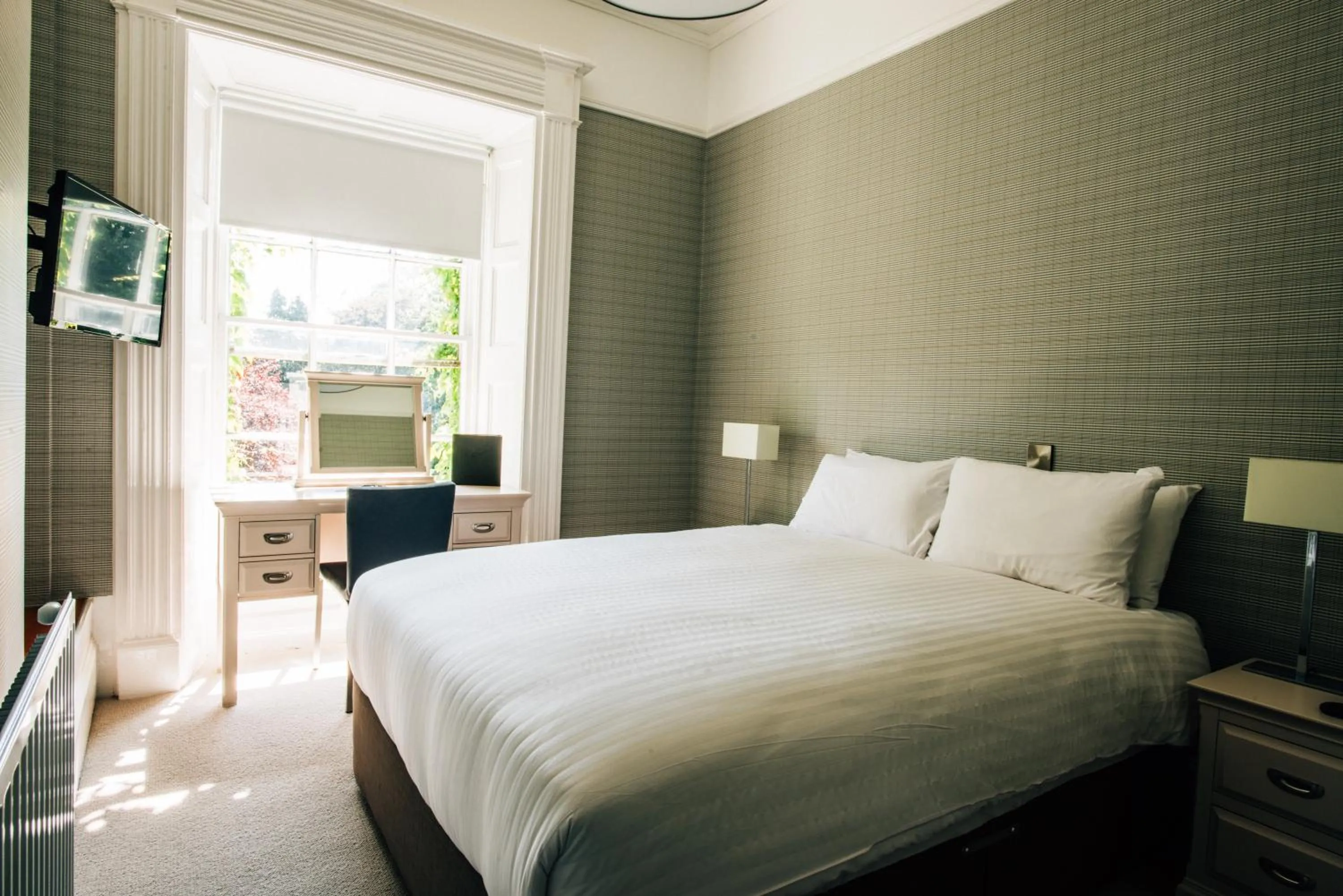 Bed in Belmont House Hotel