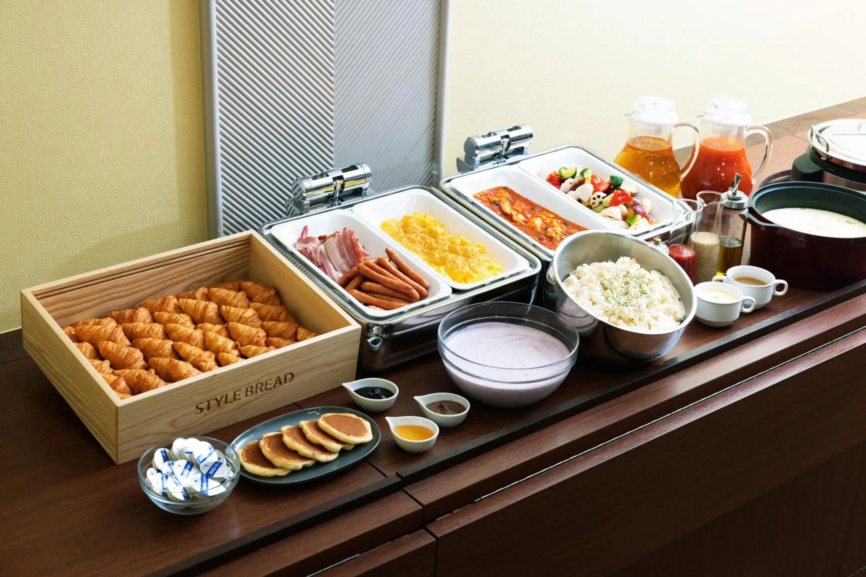 Restaurant/places to eat in the b suidobashi