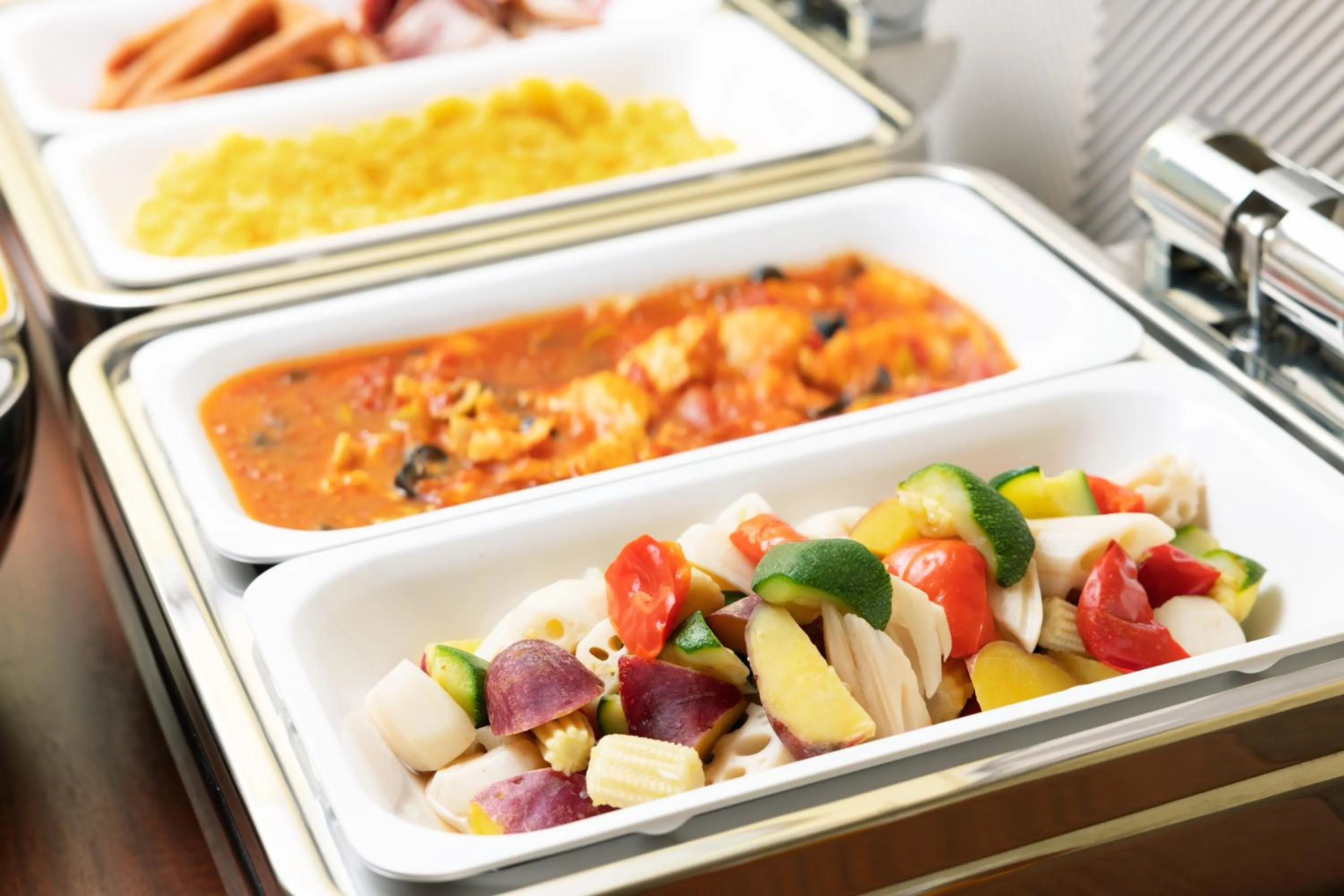 Restaurant/places to eat in the b suidobashi