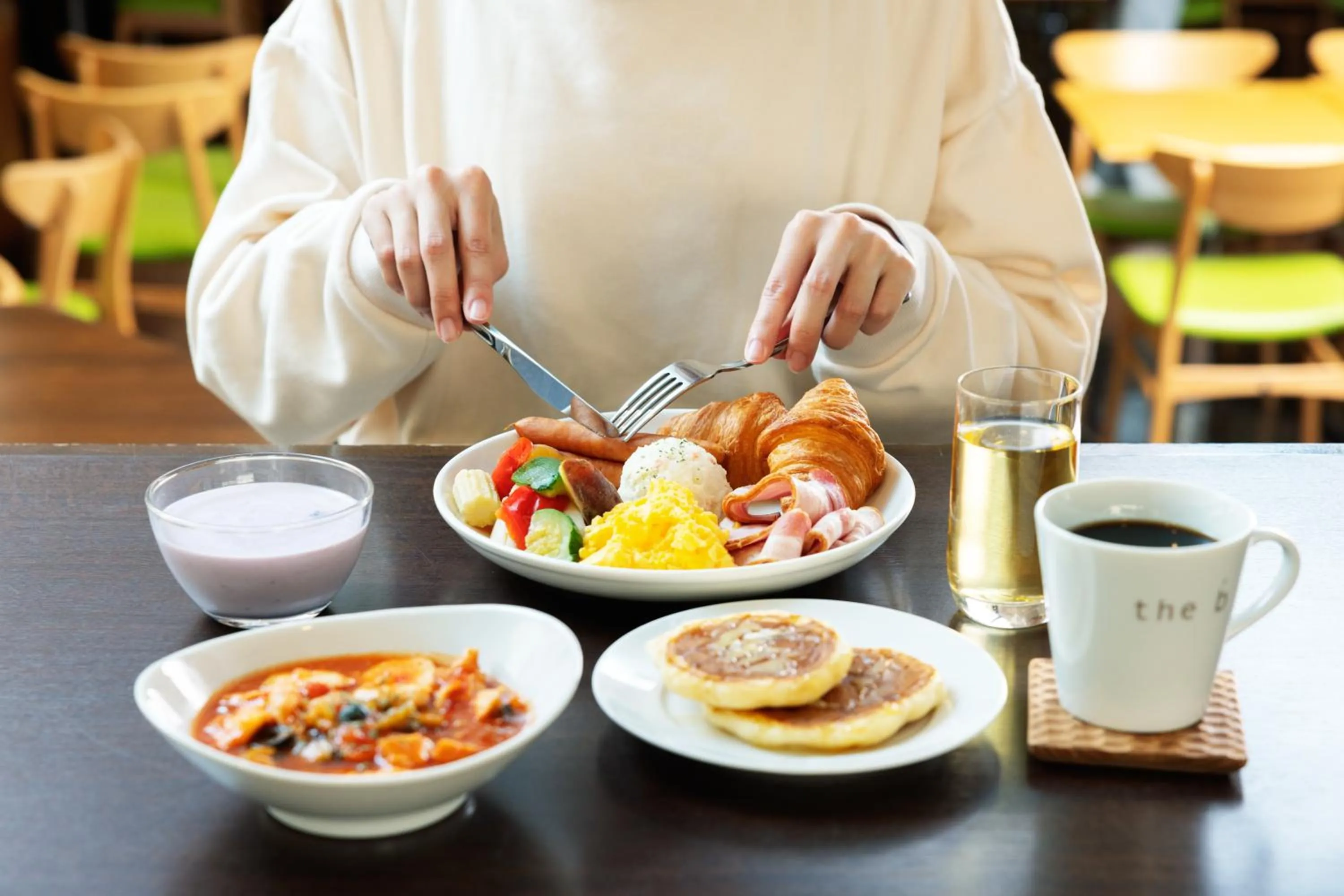 Restaurant/places to eat in the b suidobashi