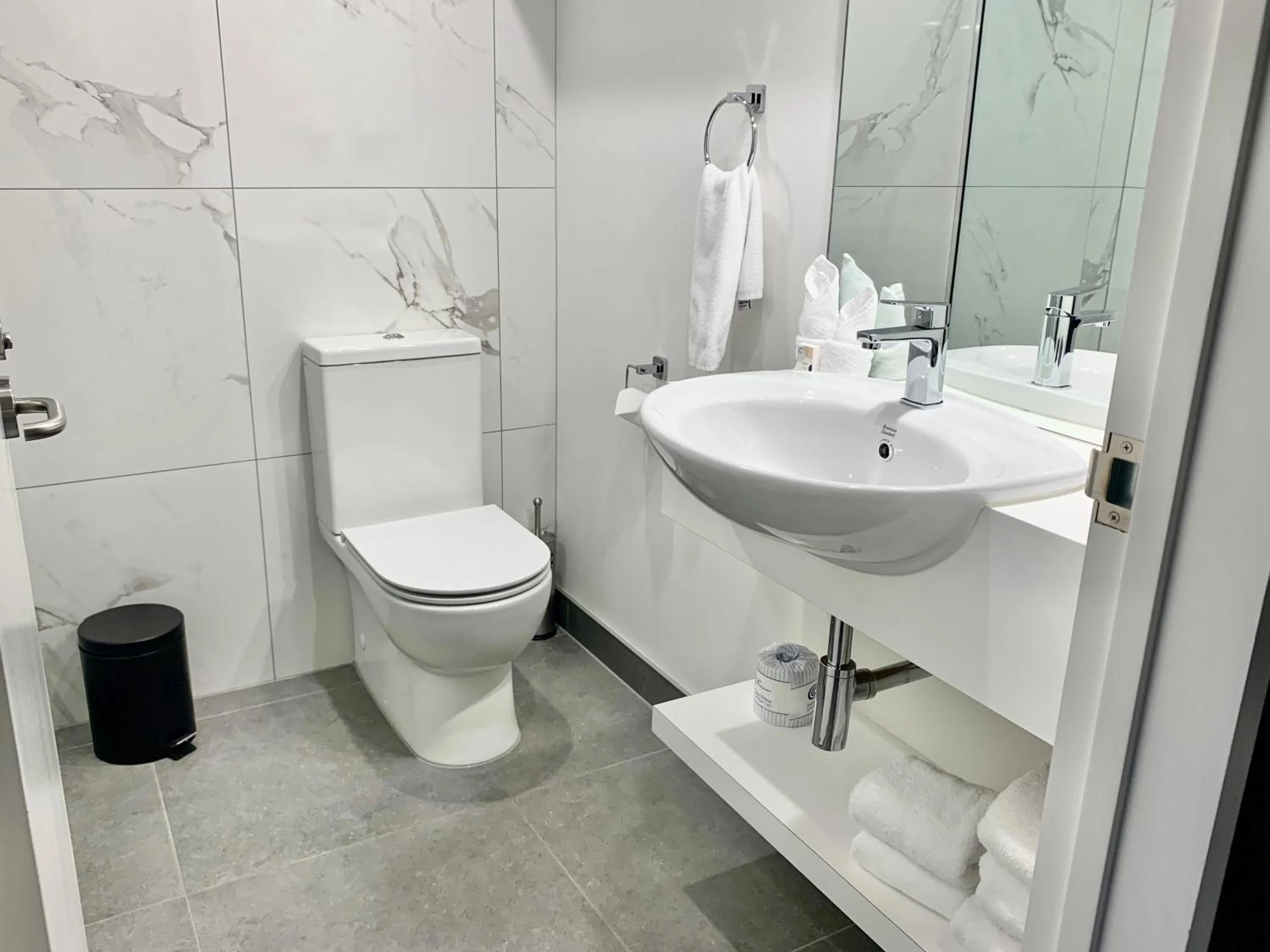 Bathroom in The Godley Hotel