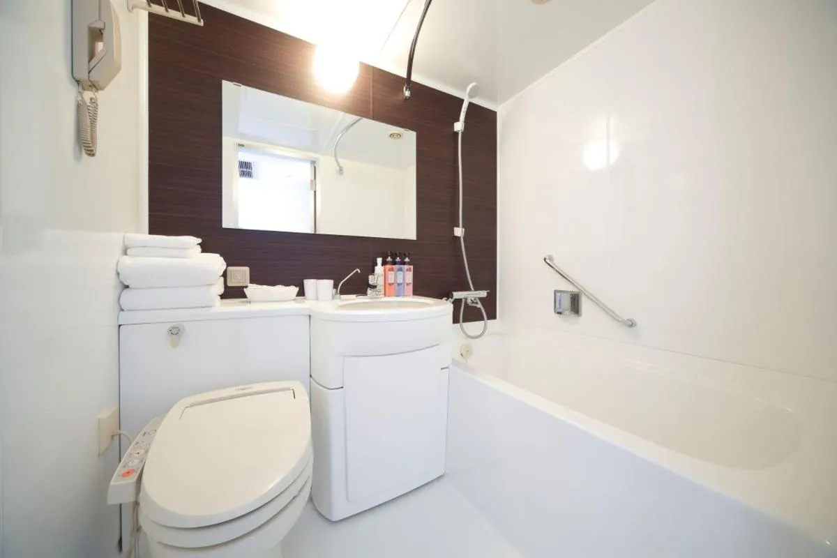 Bathroom in Kyoto Tower Hotel