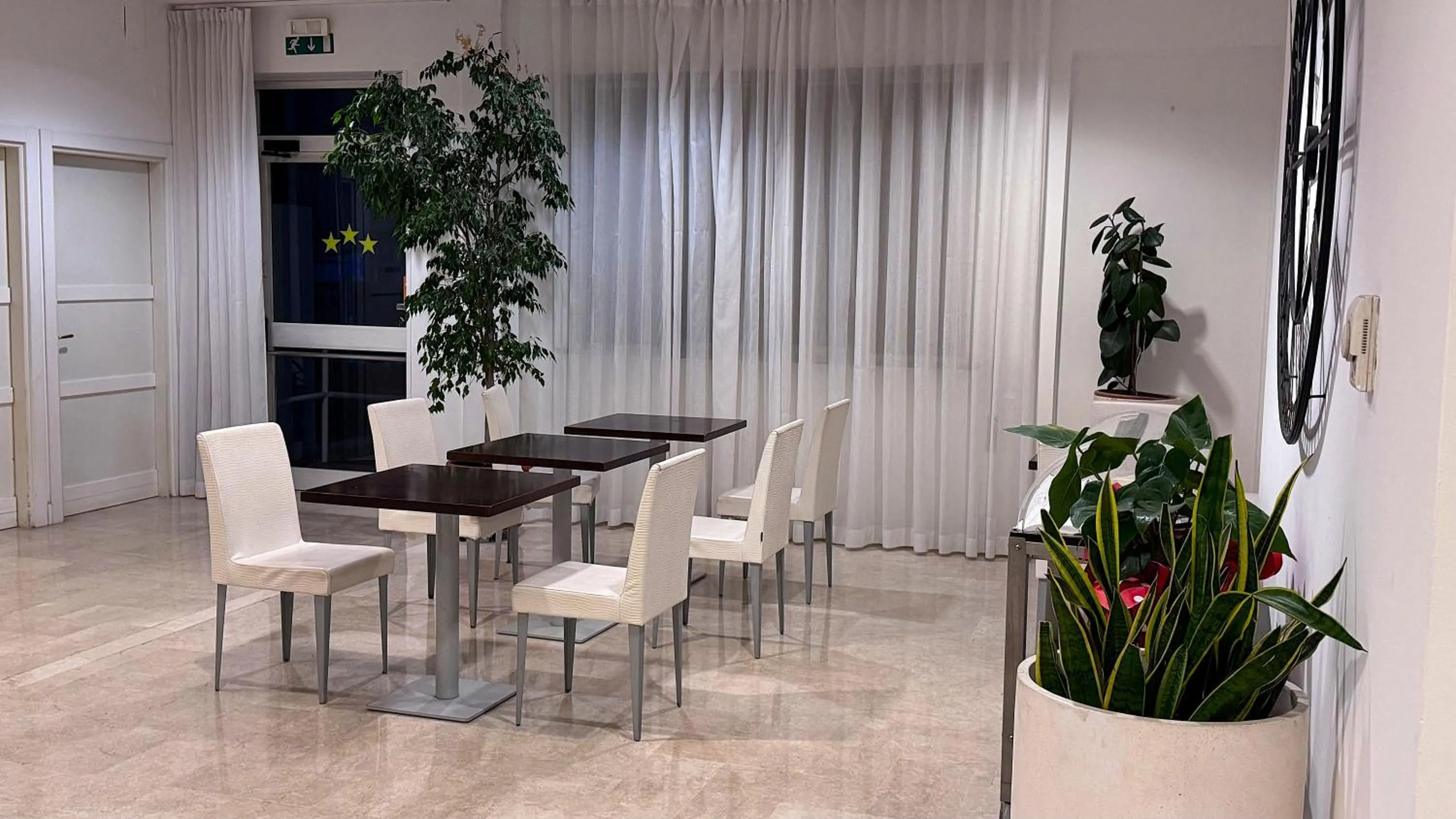 Venice Hotel con Colonnine Elettriche