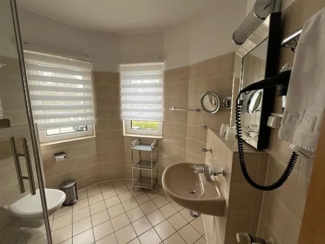 Hotel & Restaurant Raueneck