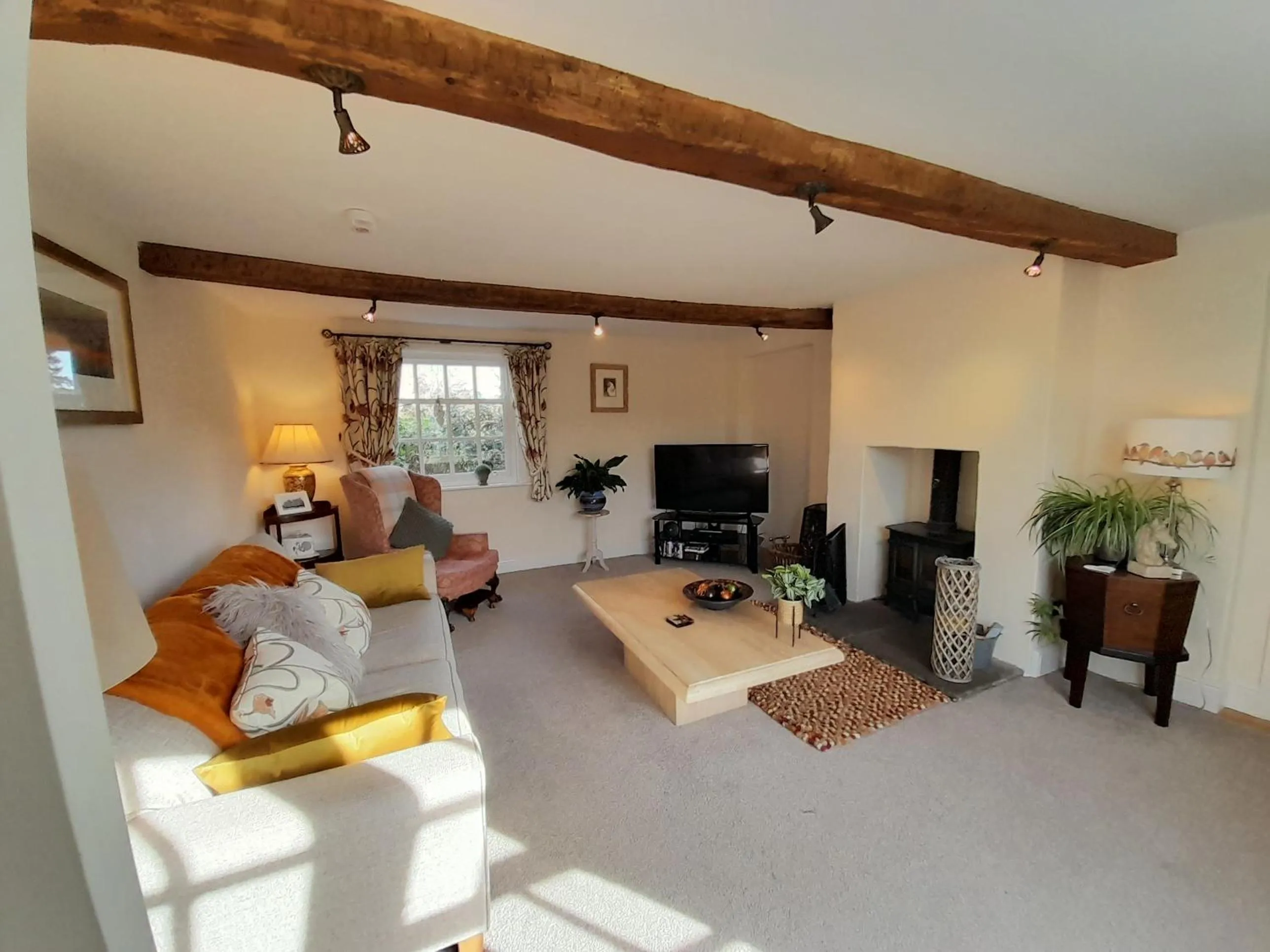 TV and multimedia, Bed in Clumber Lane End Farm