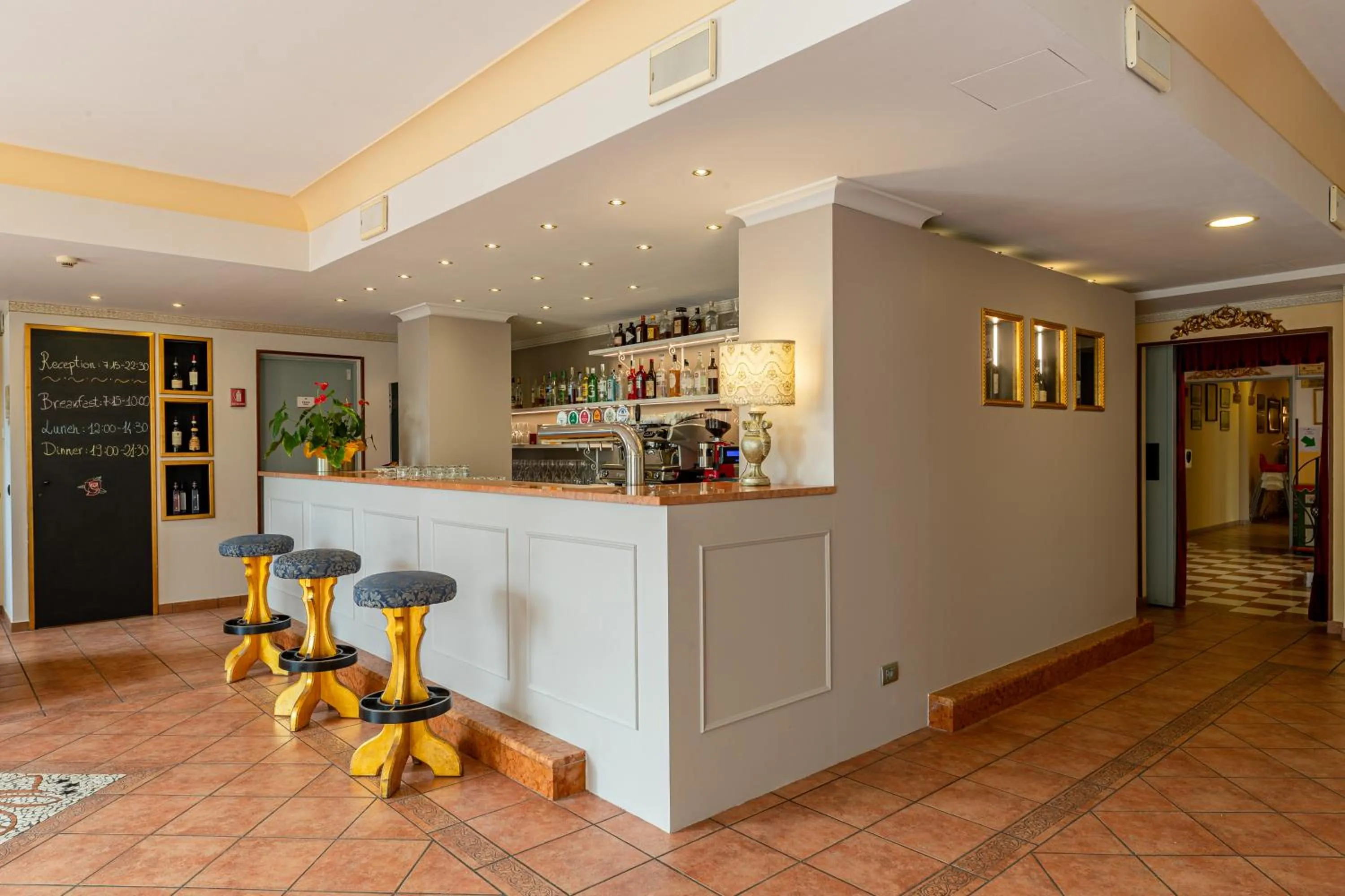 Lounge or bar in Hotel Romantic