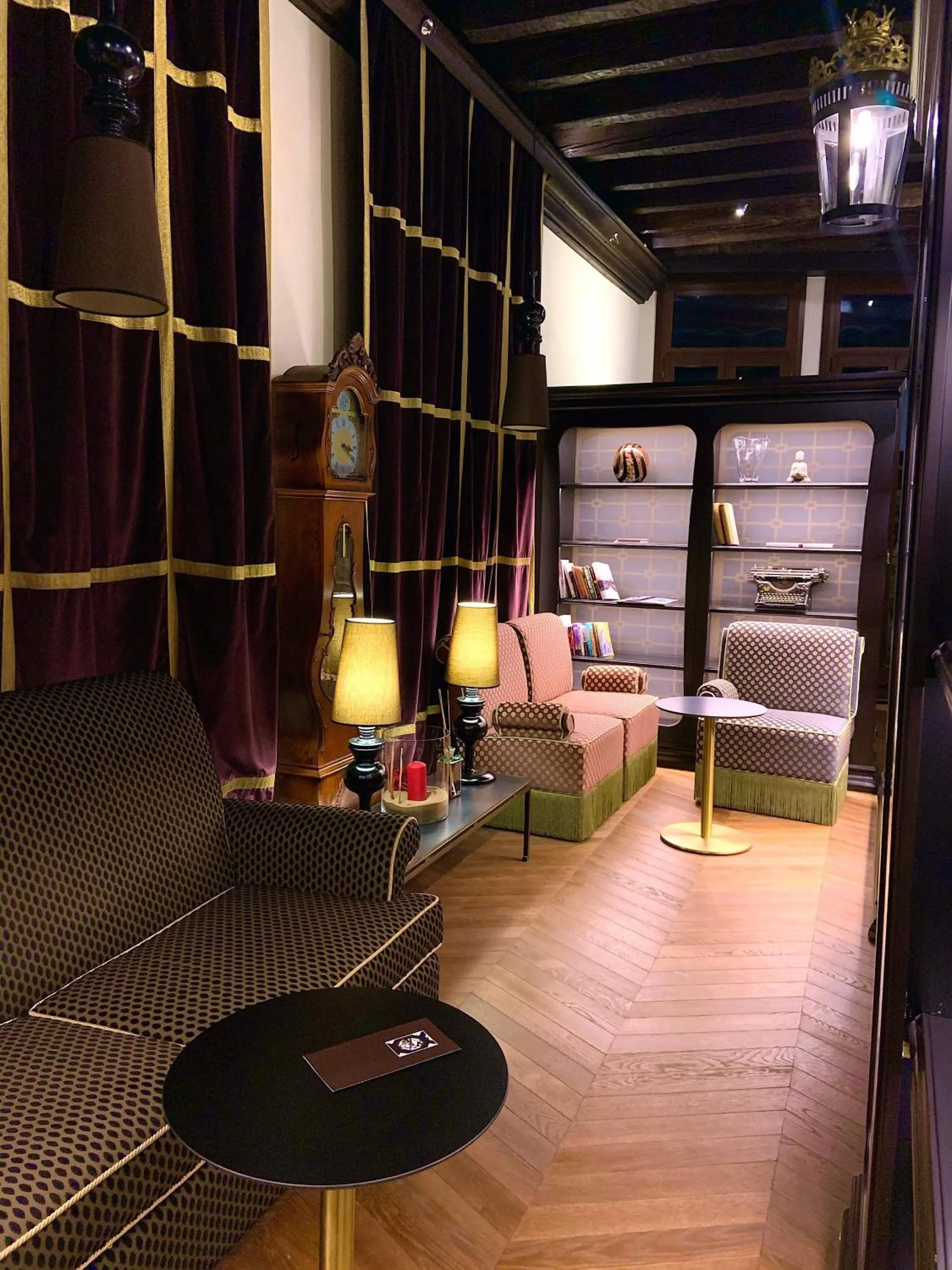 Communal lounge/ TV room in Aqua Palace