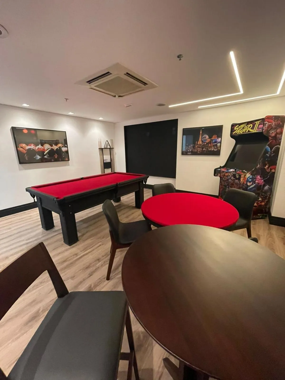 Game Room in eSuites Sorocaba by Atlantica