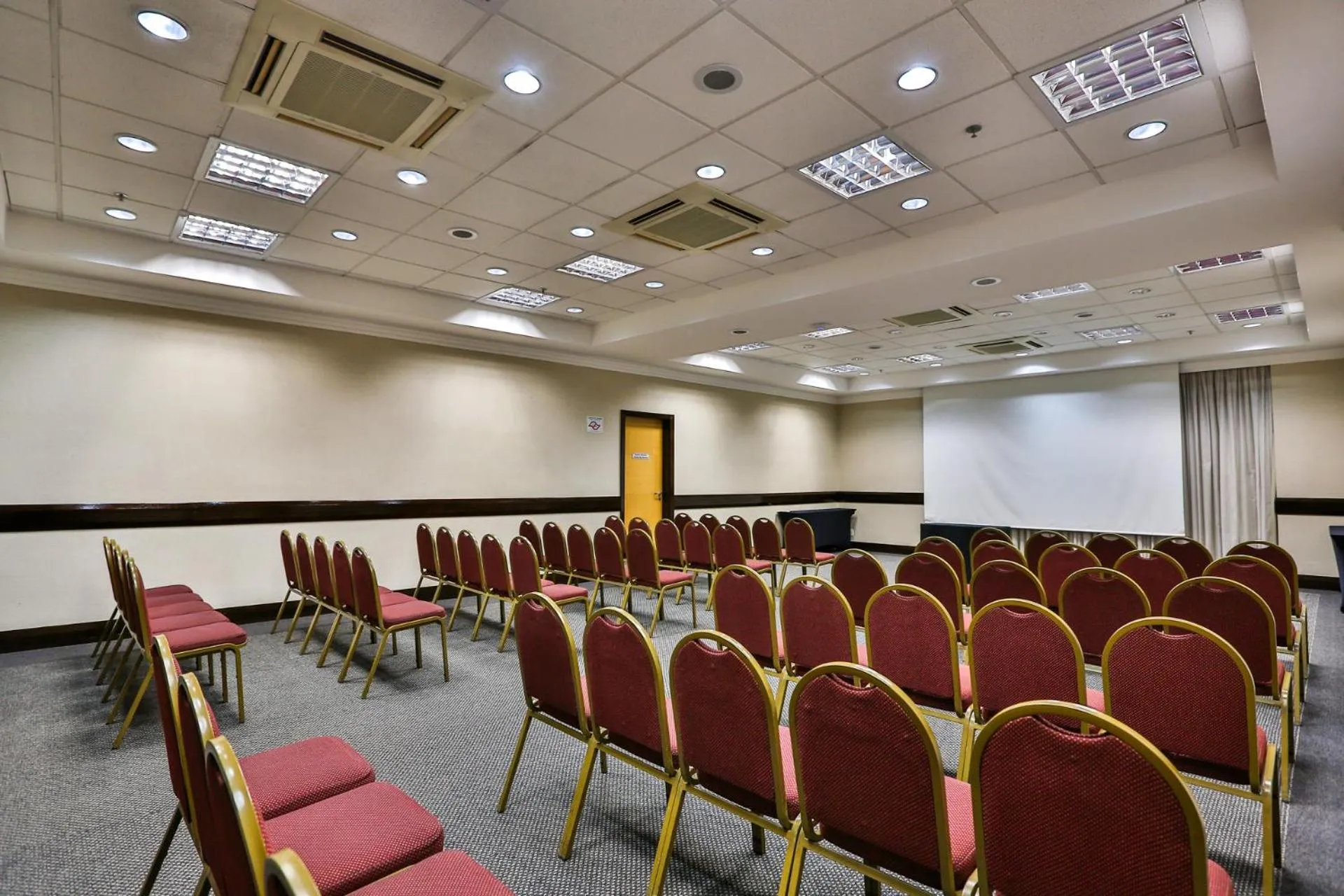 Business facilities in eSuites Sorocaba by Atlantica