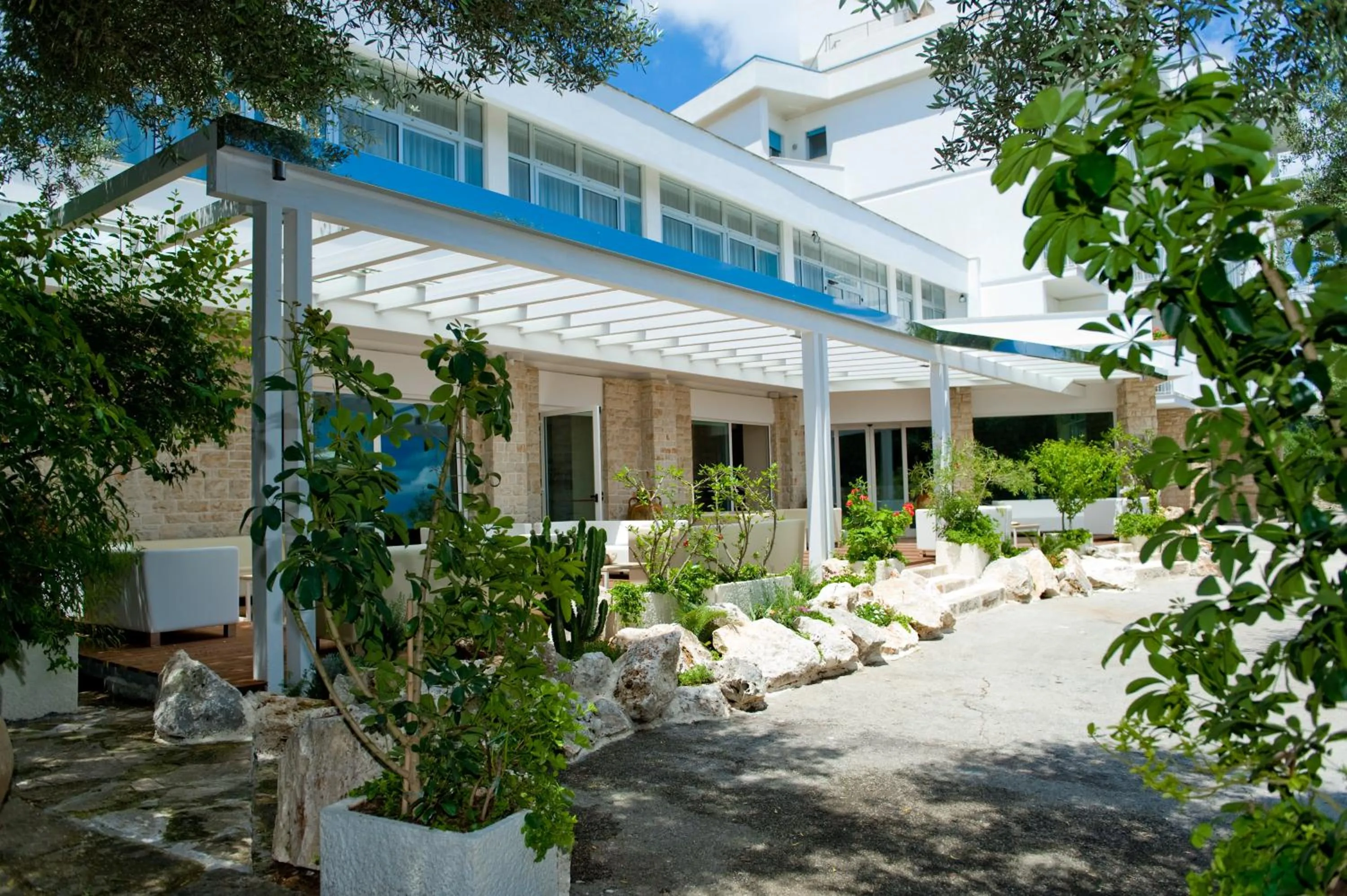 Facade/entrance in Hotel Orsa Maggiore