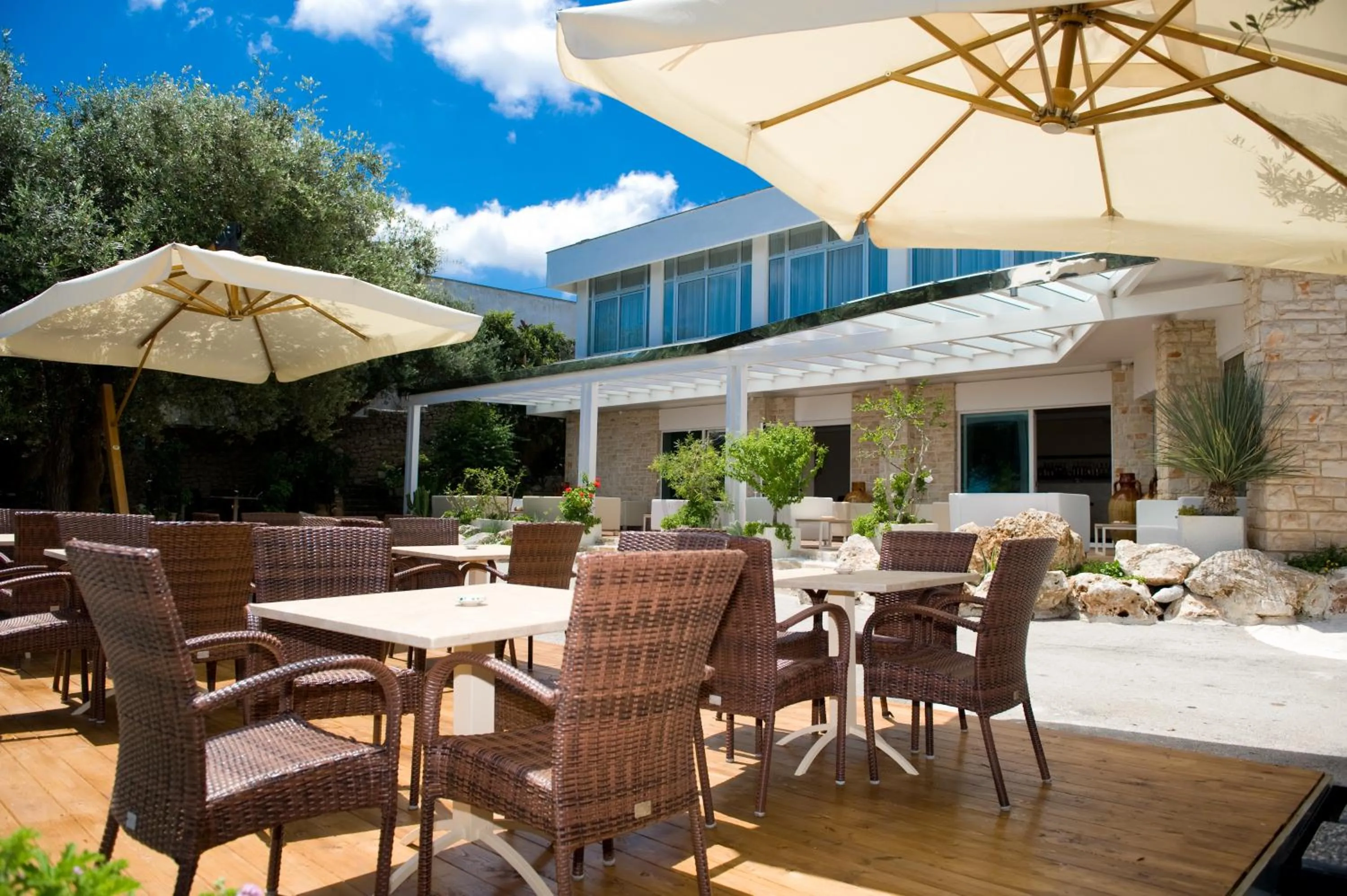 Patio in Hotel Orsa Maggiore