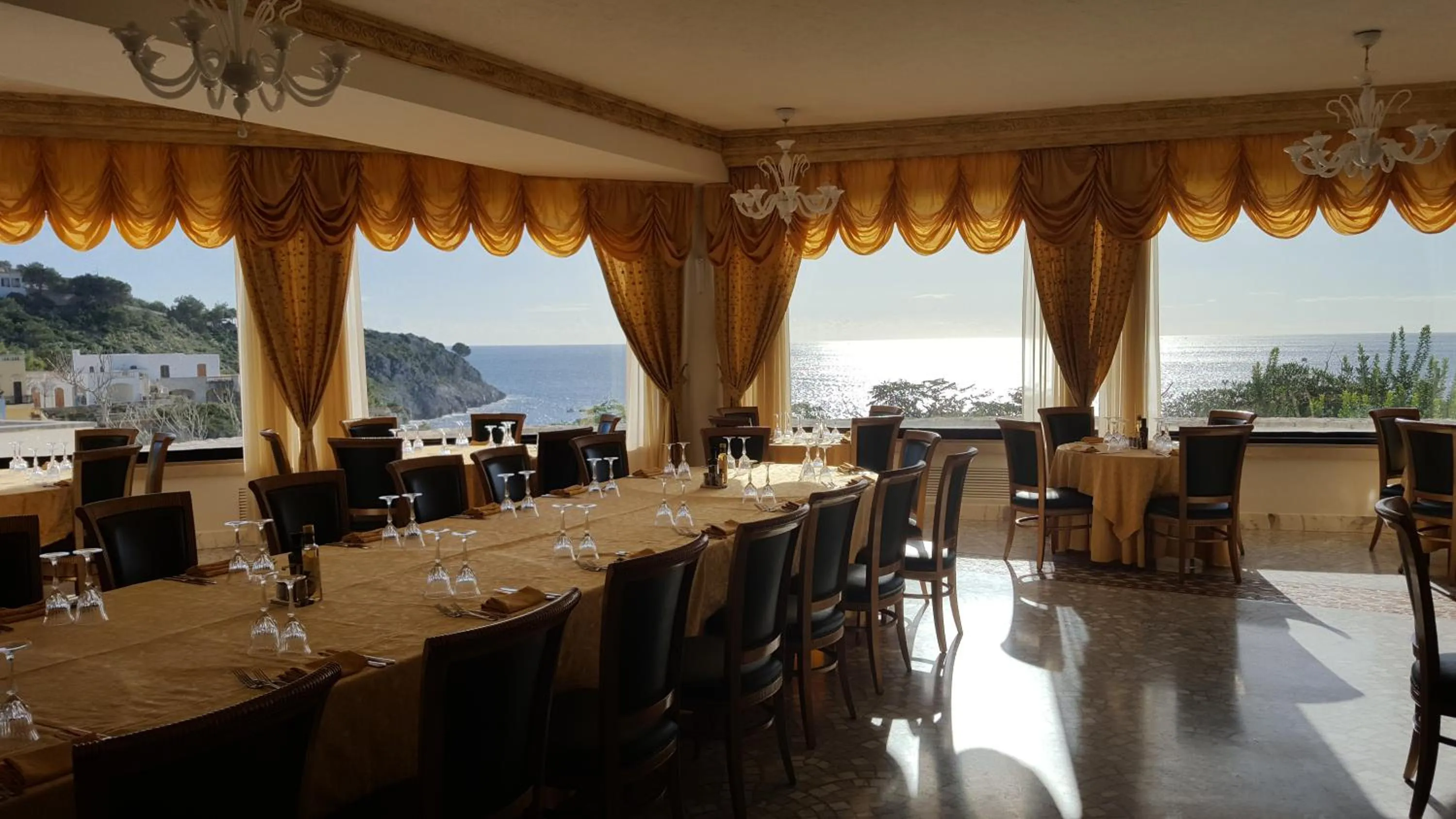 Restaurant/places to eat in Hotel Ristorante Panoramico