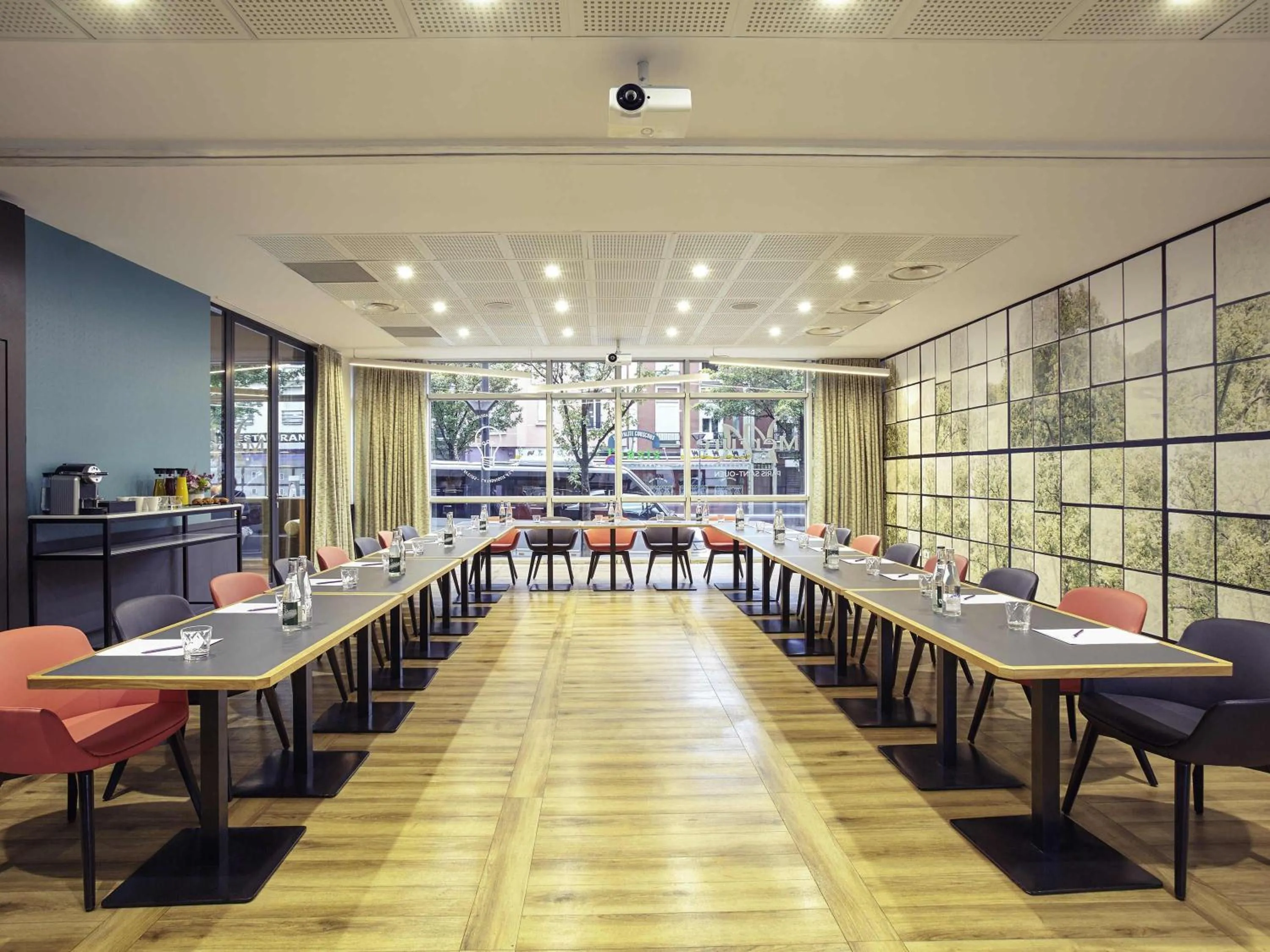 Meeting/conference room in Mercure Paris Saint-Ouen
