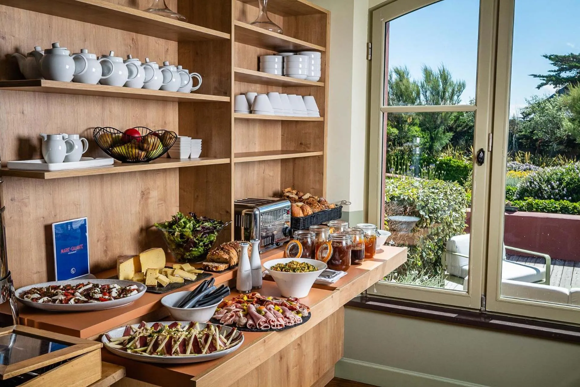 Breakfast in Le Grand Large, Belle-Ile-En-Mer