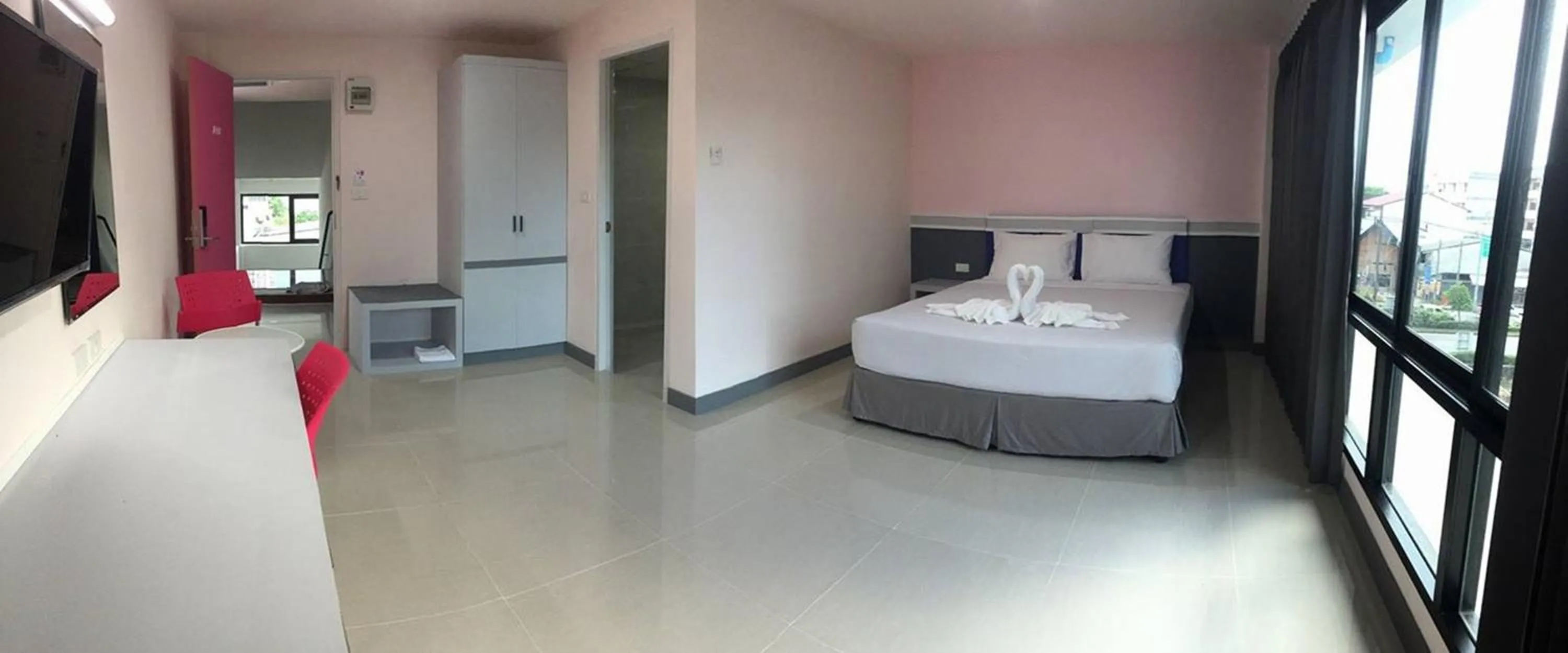 Bed in Sakura Budget Hotel