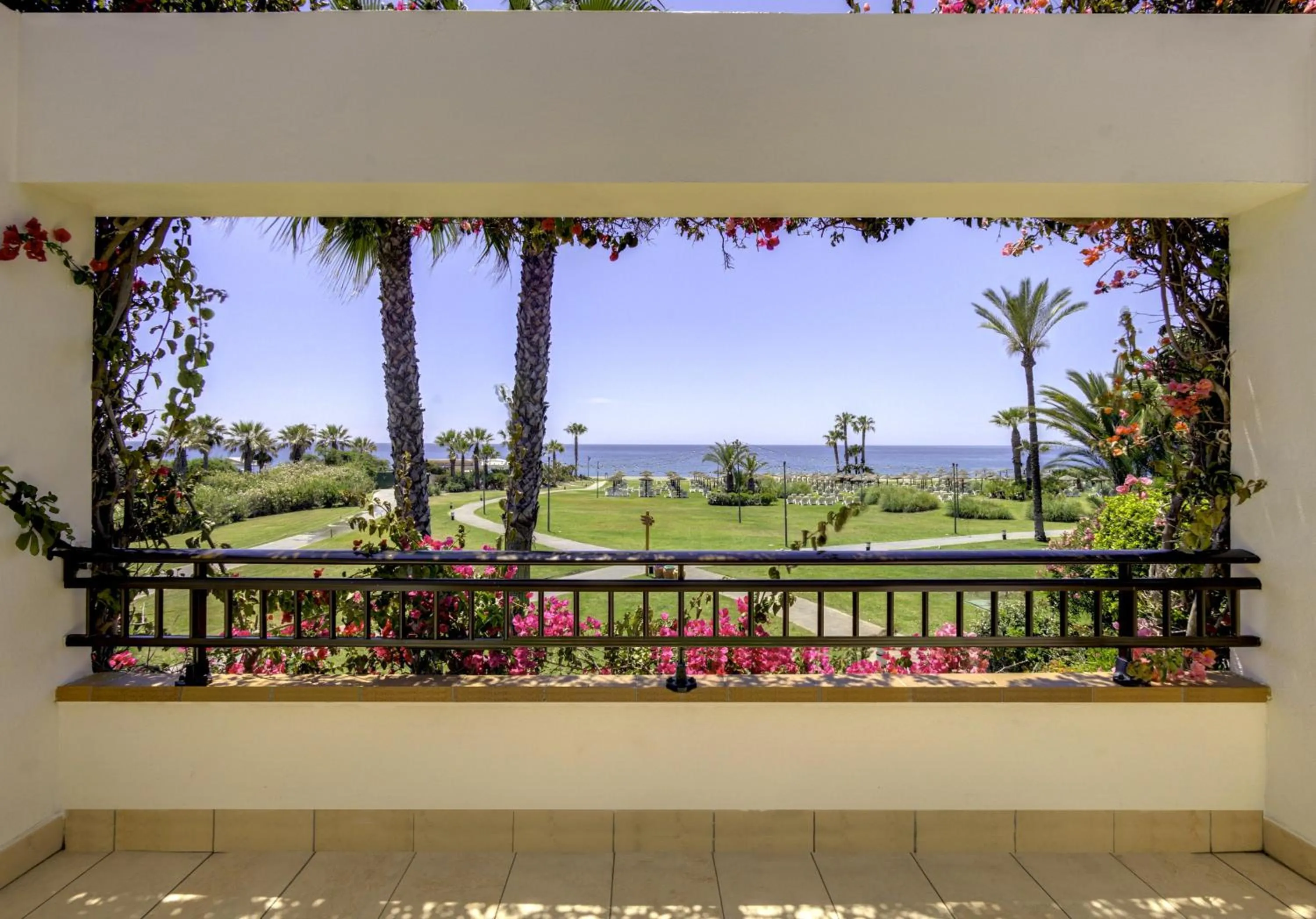 Balcony/Terrace in Impressive Playa Granada Golf