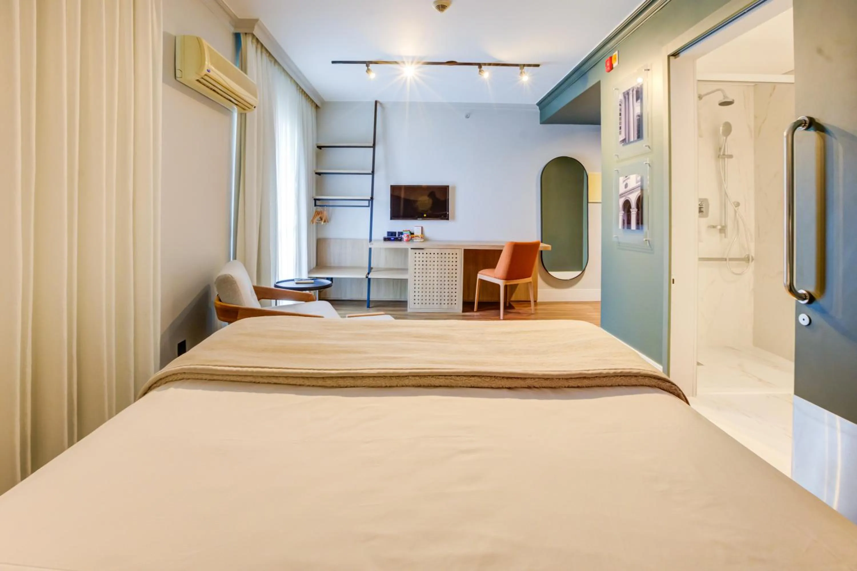 Bed in Transamerica Executive Perdizes