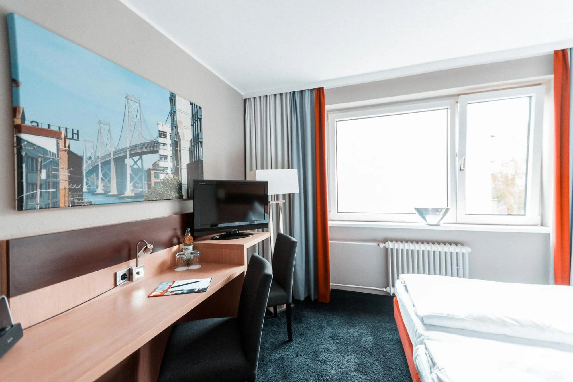 Bed in Hotel am Rothenbaum