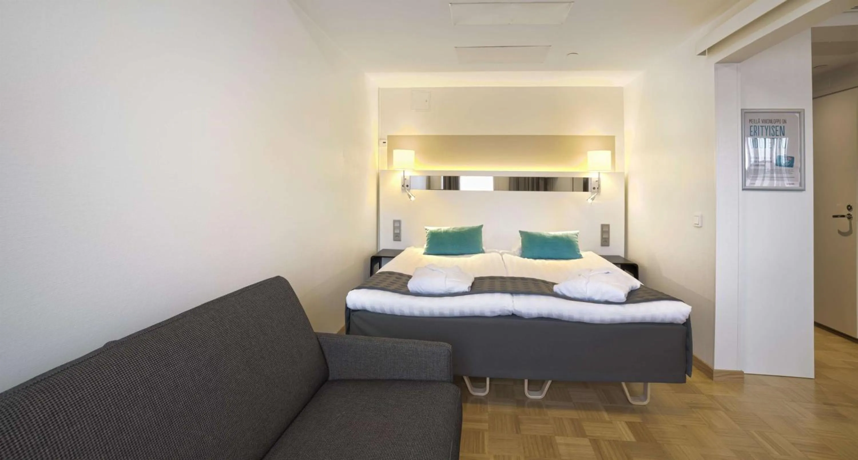 Photo of the whole room, Bed in Scandic Pori