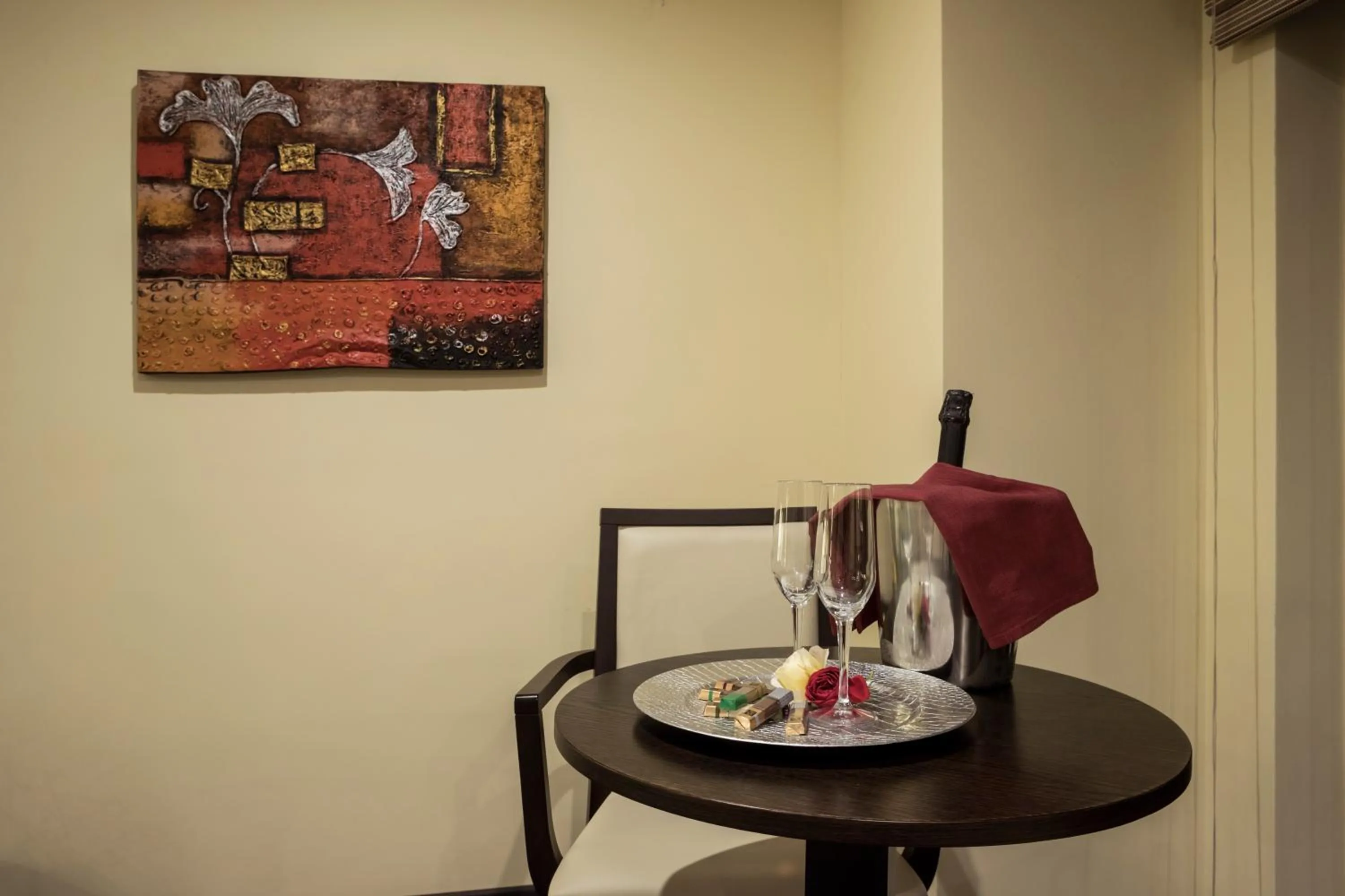 Patio in Manhattan Village Hotel