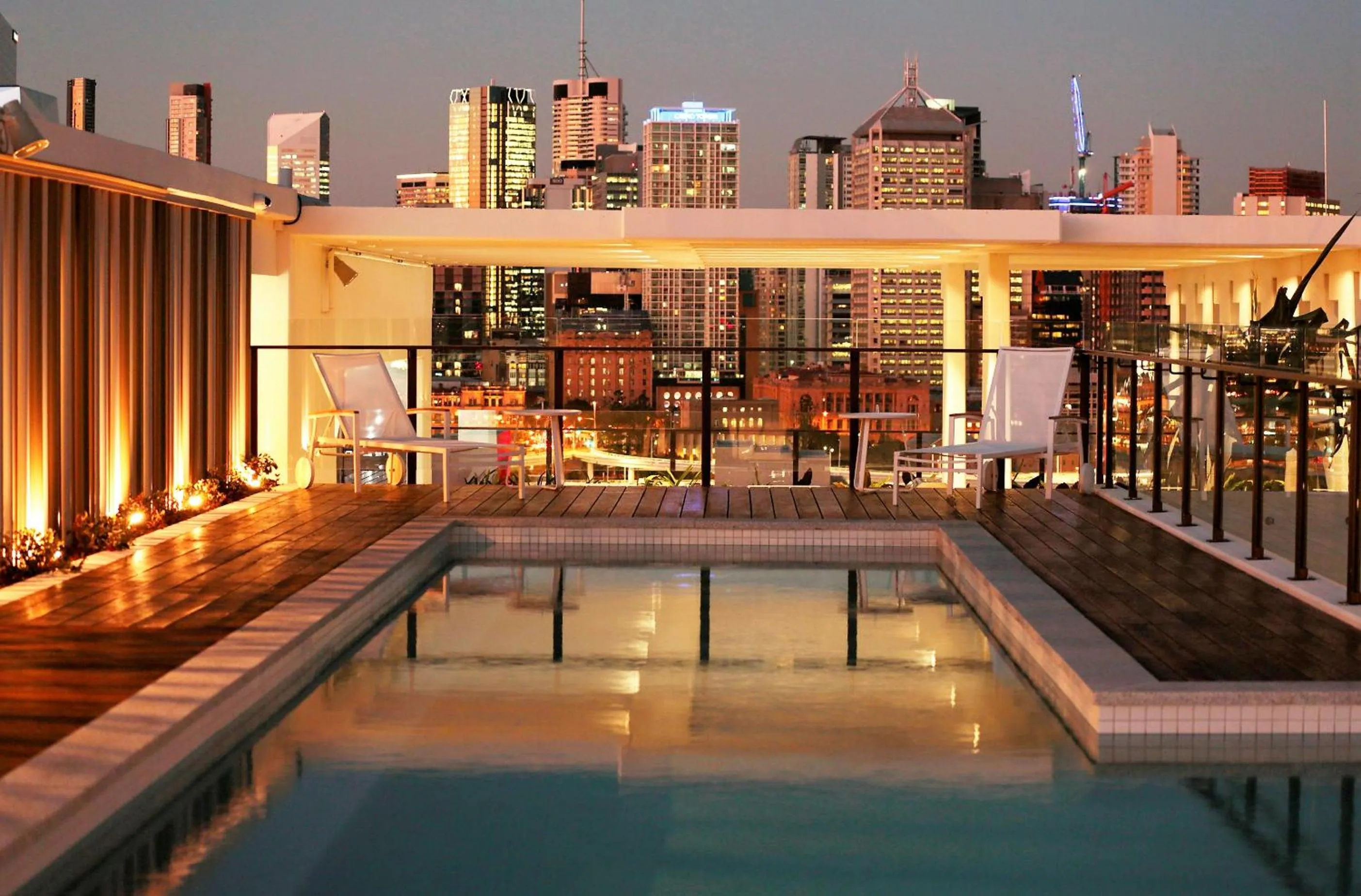 BBQ facilities in Opera Apartments South Brisbane