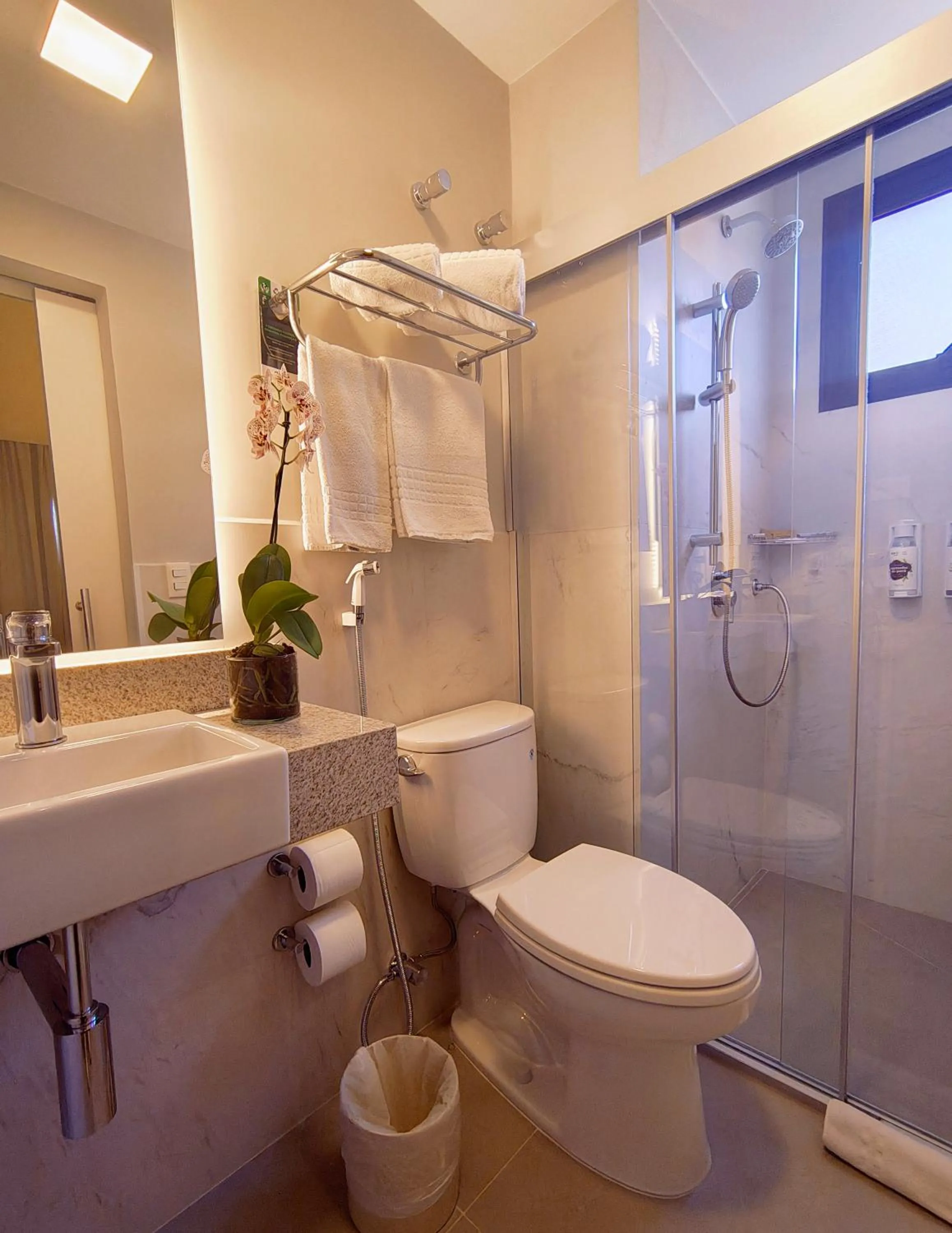 Bathroom in Transamerica Executive Chácara Santo Antônio