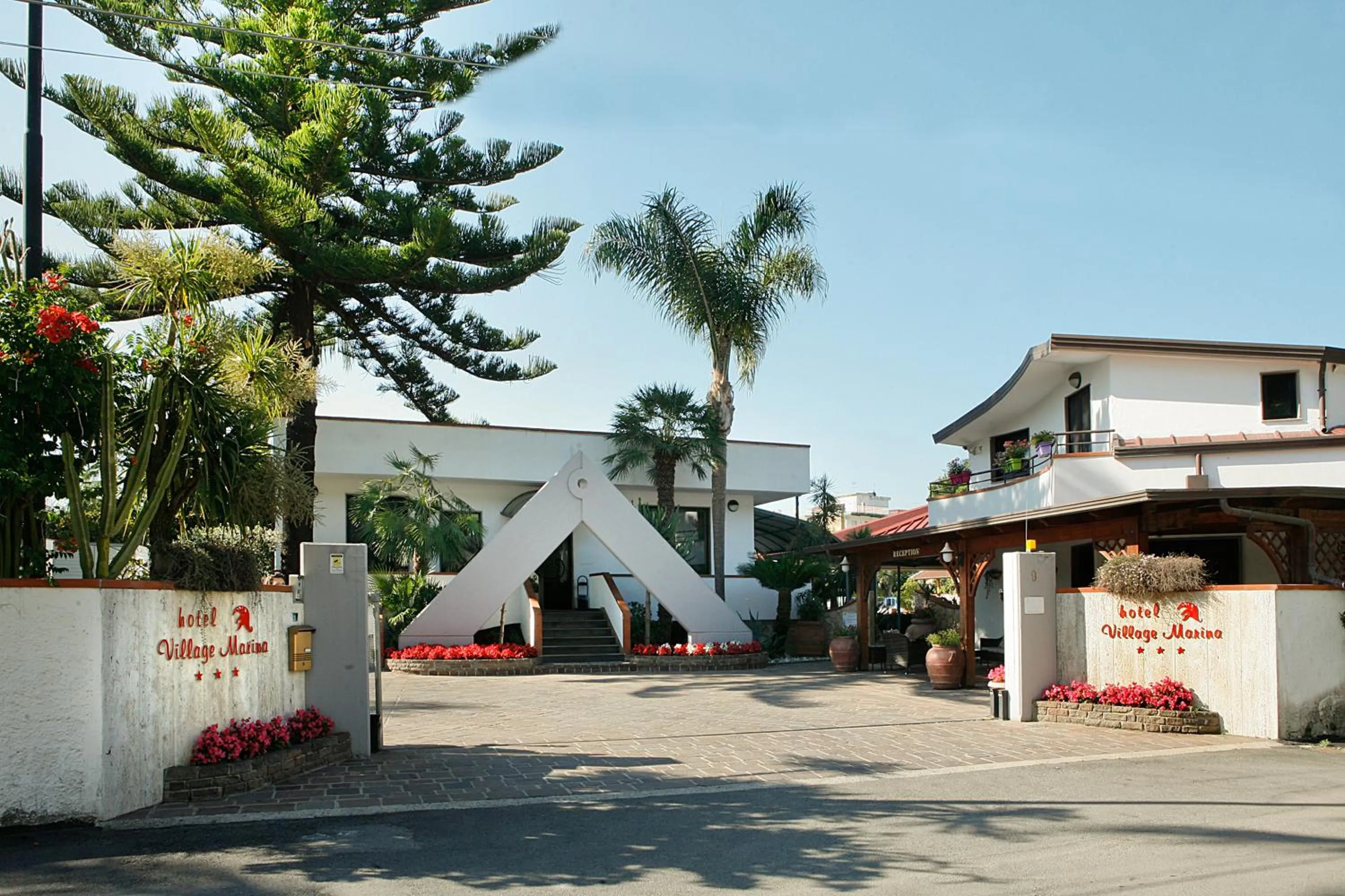 Property building, Patio/Outdoor Area in Hotel B&B Marina