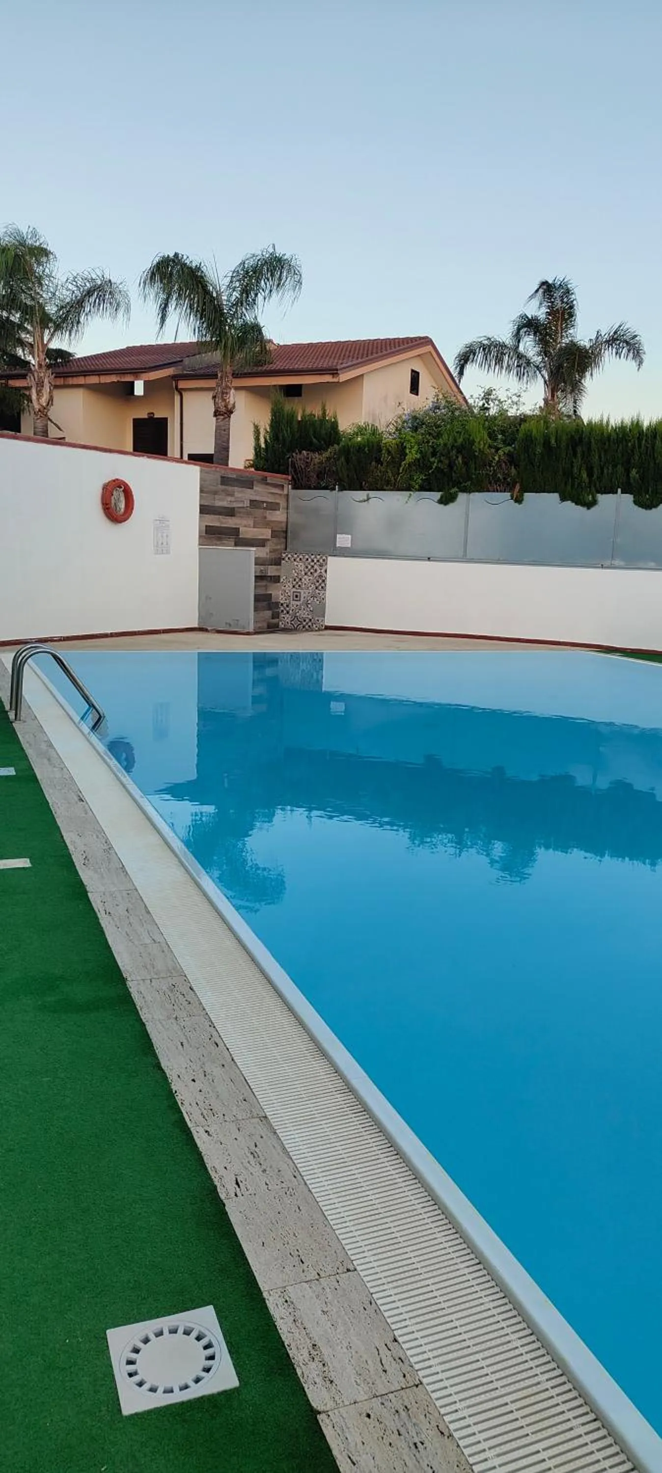 Swimming Pool in Hotel B&B Marina