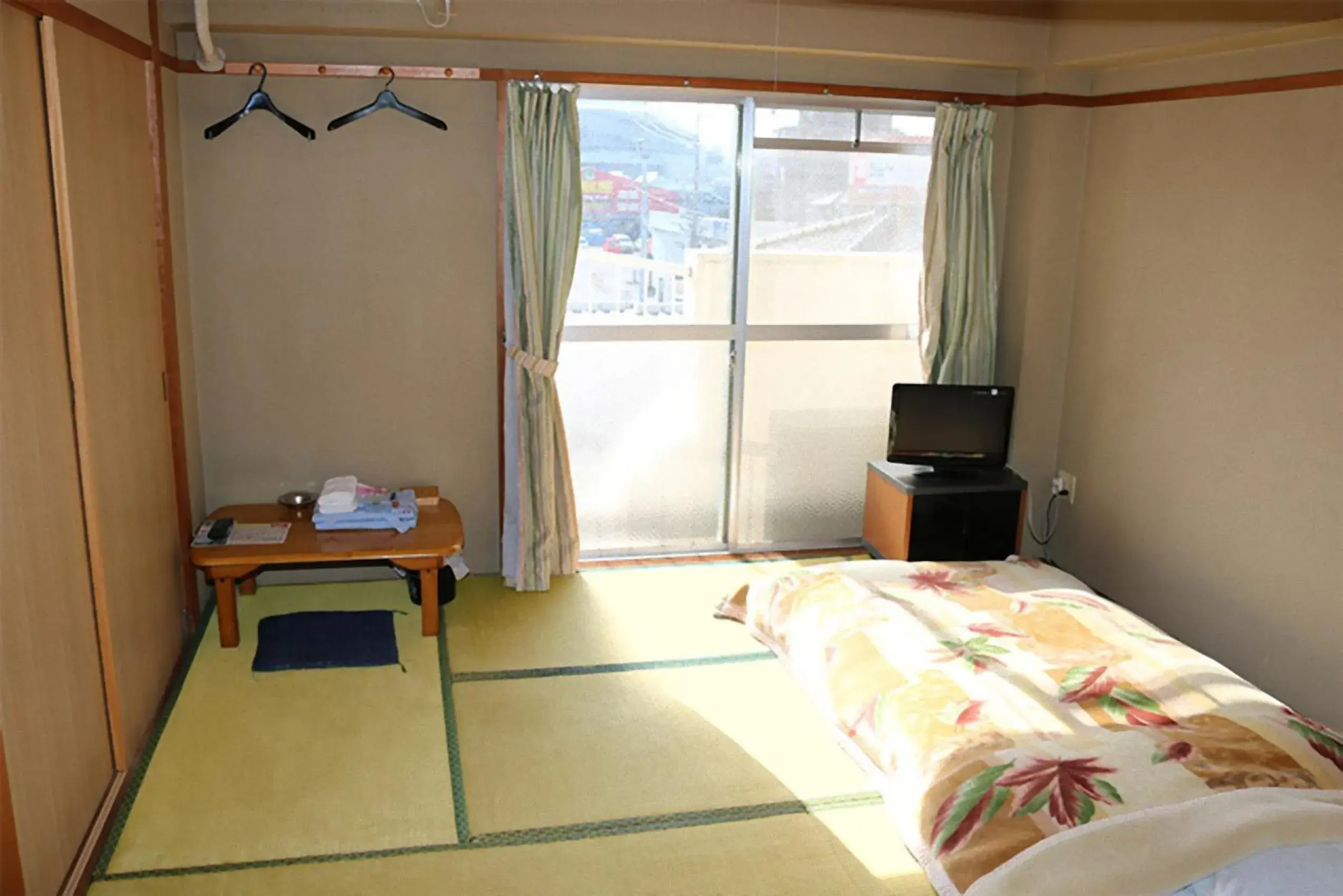 Japanese-Style Room in Weekly Hotel Kokura Japanese-Style Room in Weekly Hotel Kokura