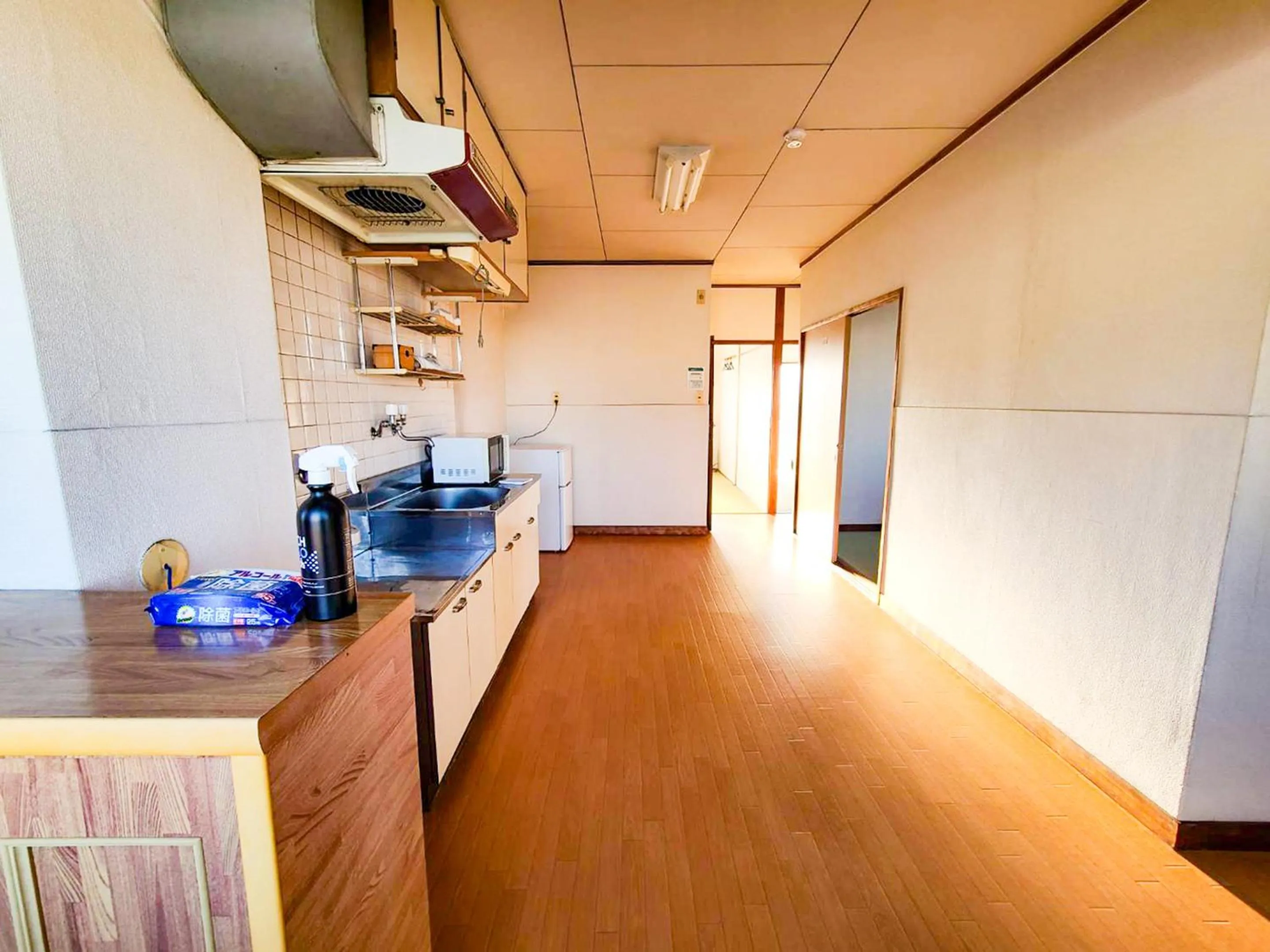 Kitchen or kitchenette in Weekly Hotel Kokura