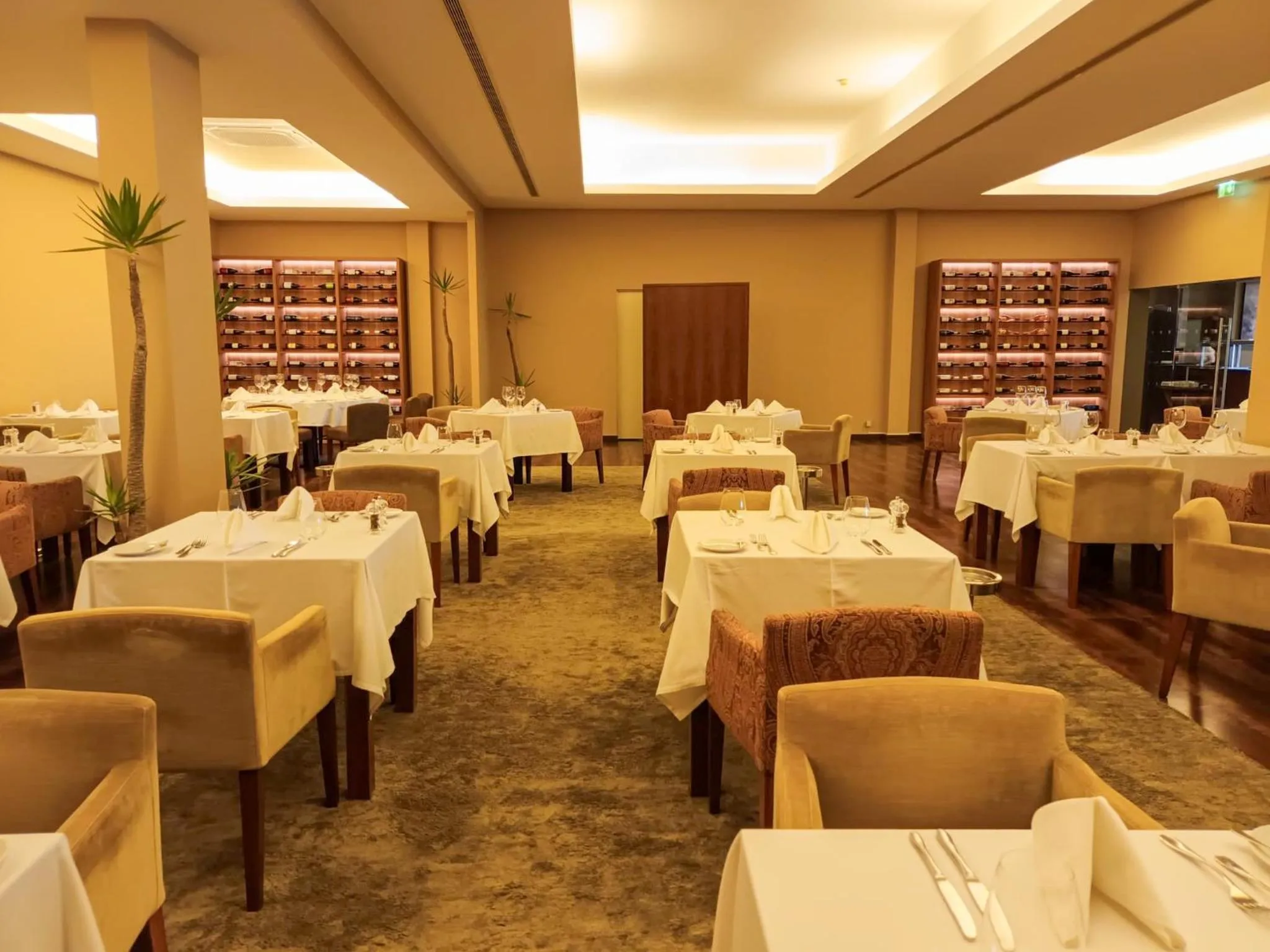 Restaurant/places to eat in AP Lago Montargil - Conference & SPA