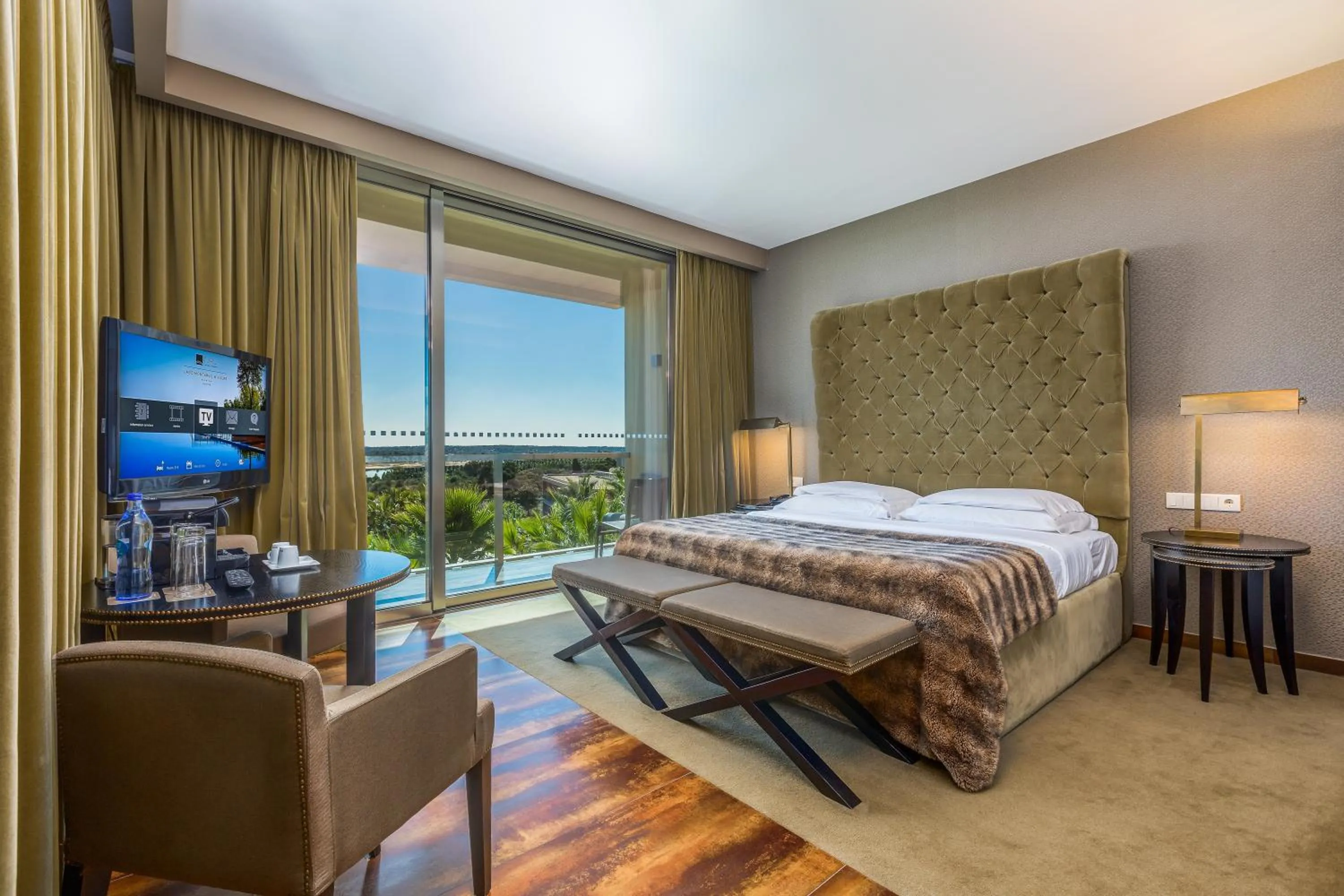 Bedroom, Bed in AP Lago Montargil - Conference & SPA