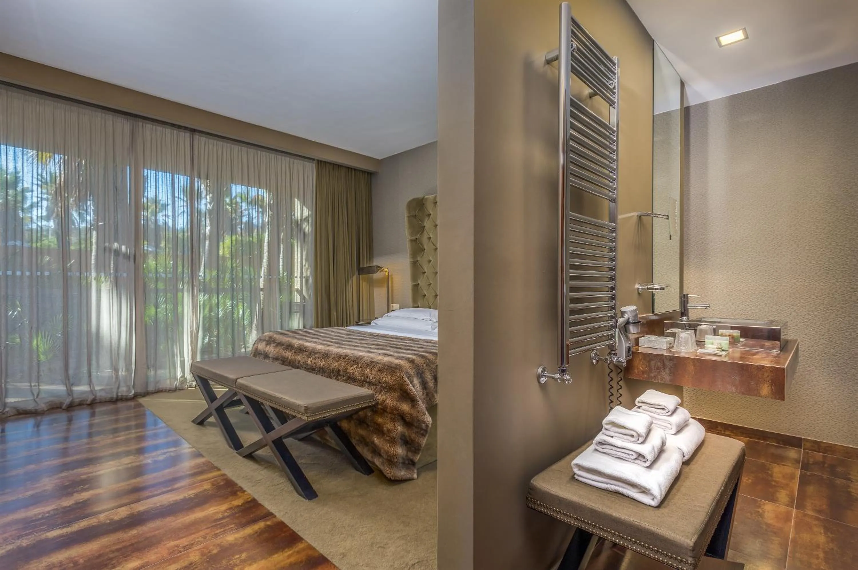 Bed in AP Lago Montargil - Conference & SPA