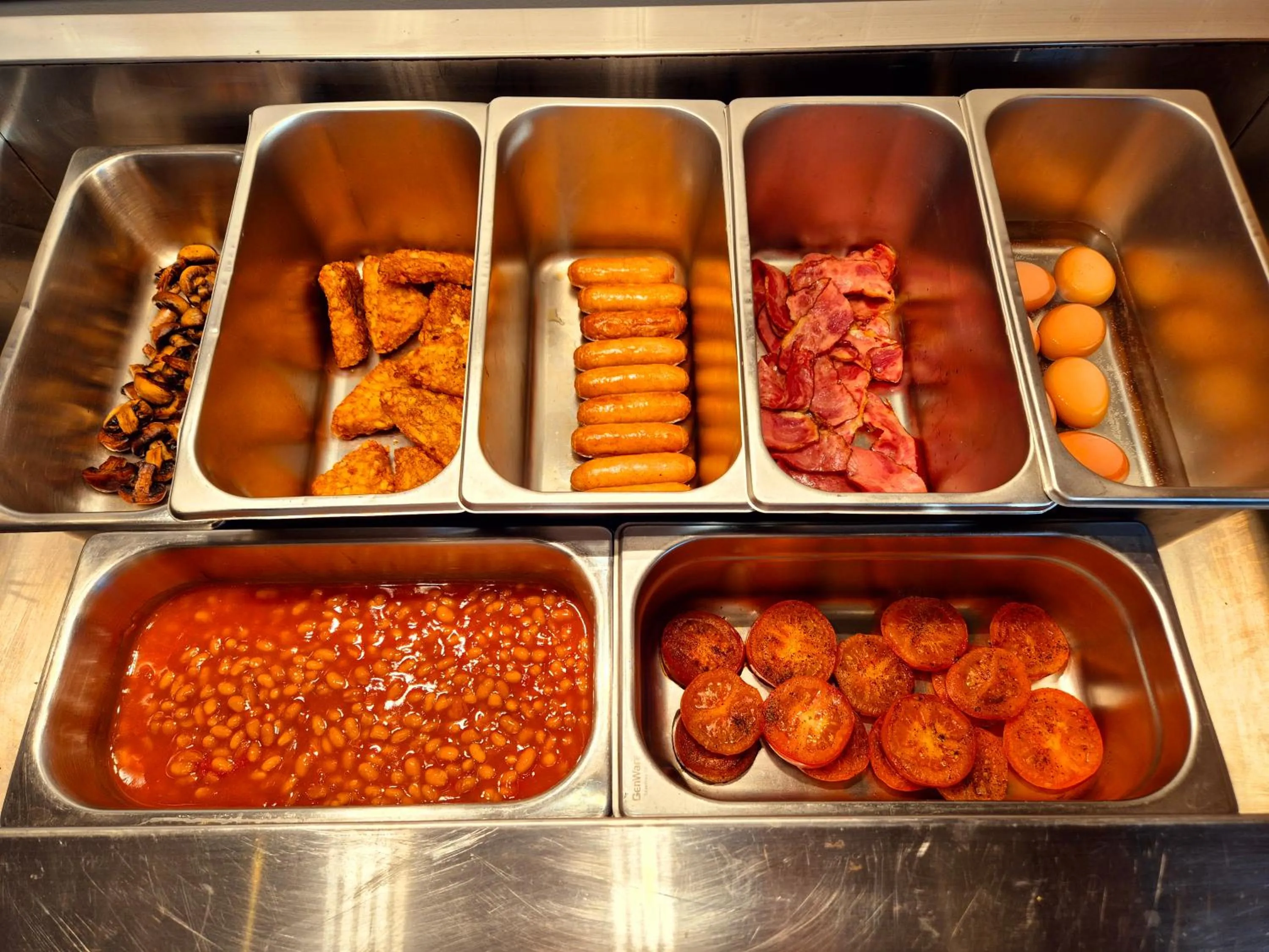 Buffet breakfast in Supreme Inn Boston