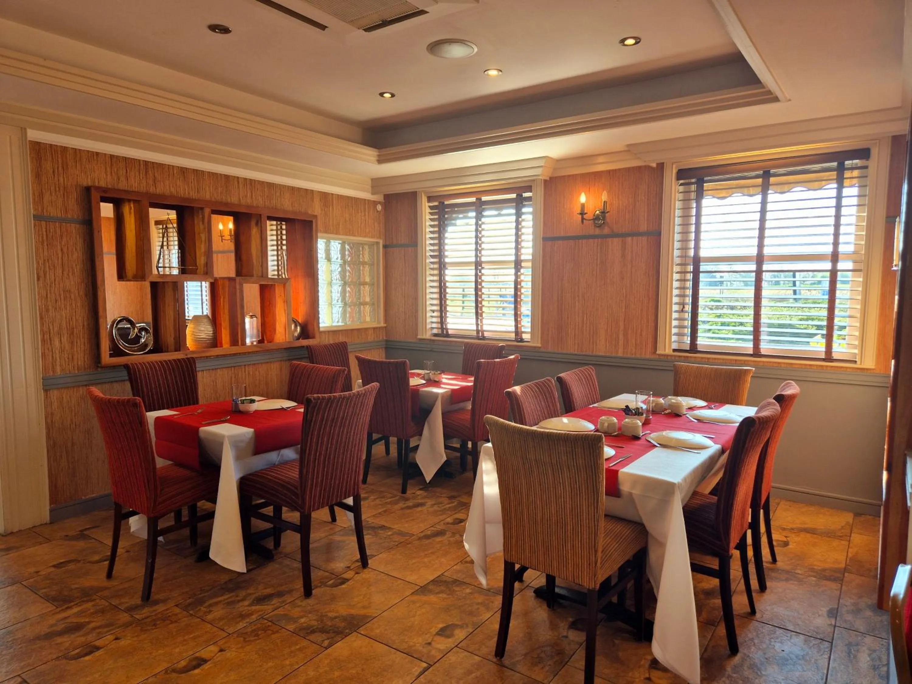 Seating area in Supreme Inn Boston